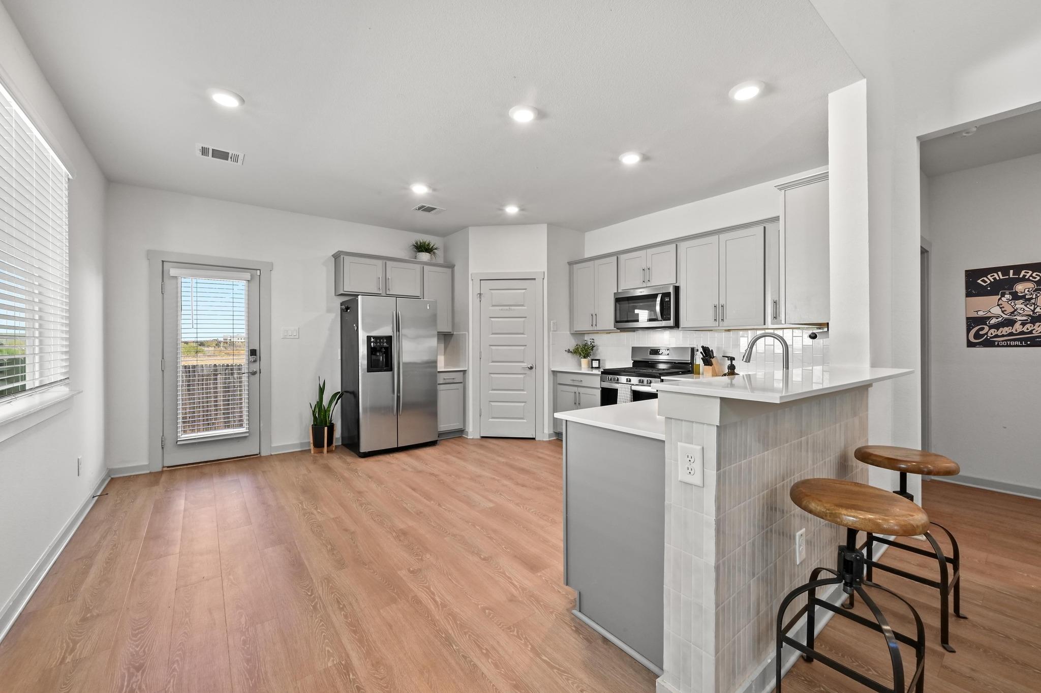 522 Wilshire Rd, San Marcos, TX 78666