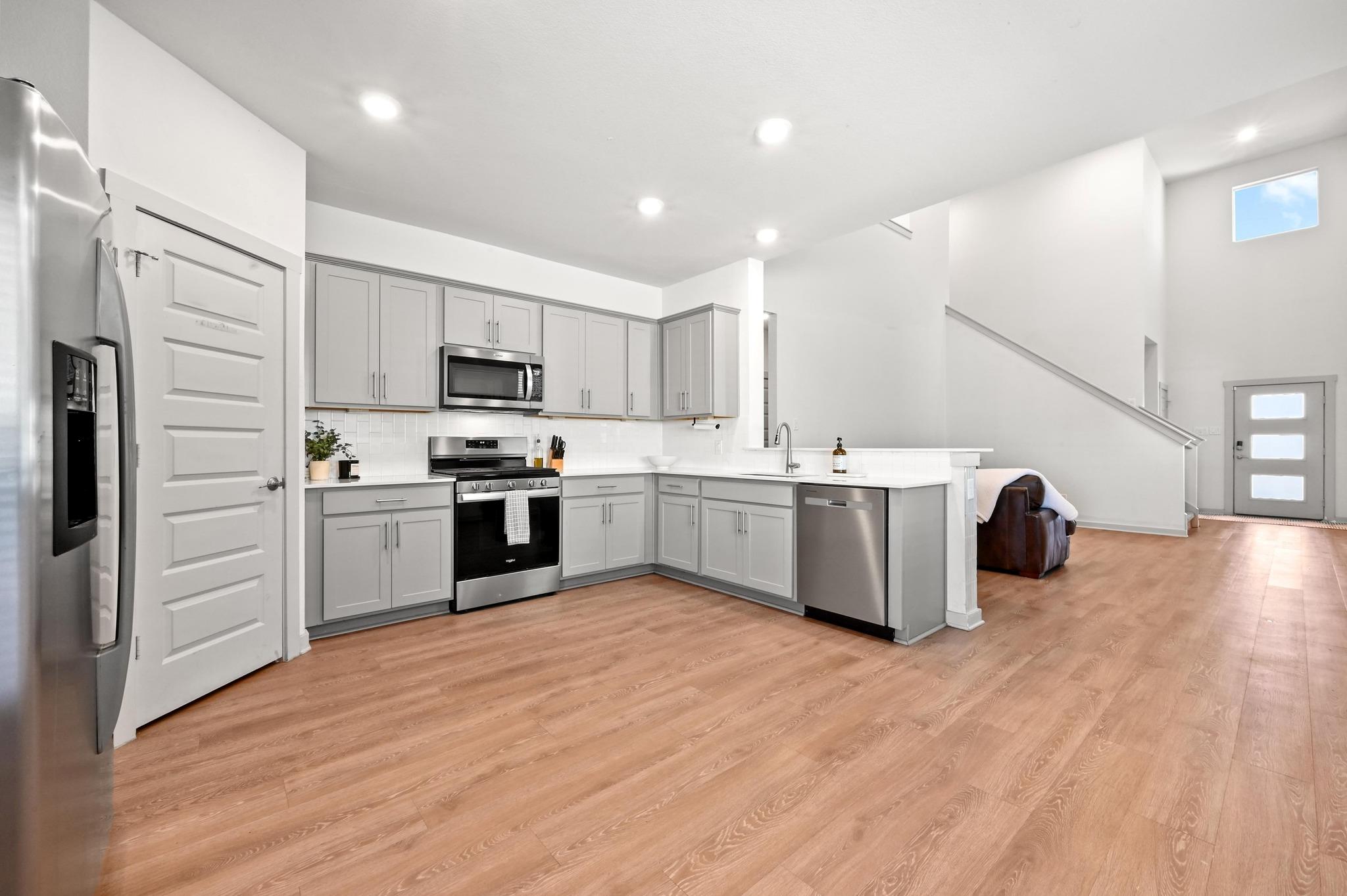 522 Wilshire Rd, San Marcos, TX 78666