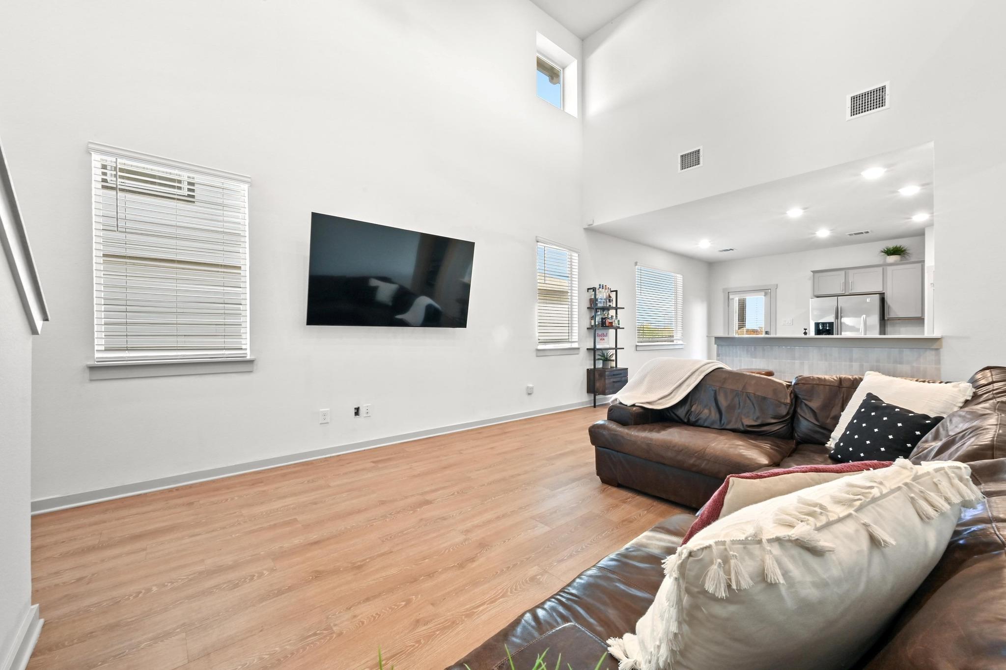 522 Wilshire Rd, San Marcos, TX 78666