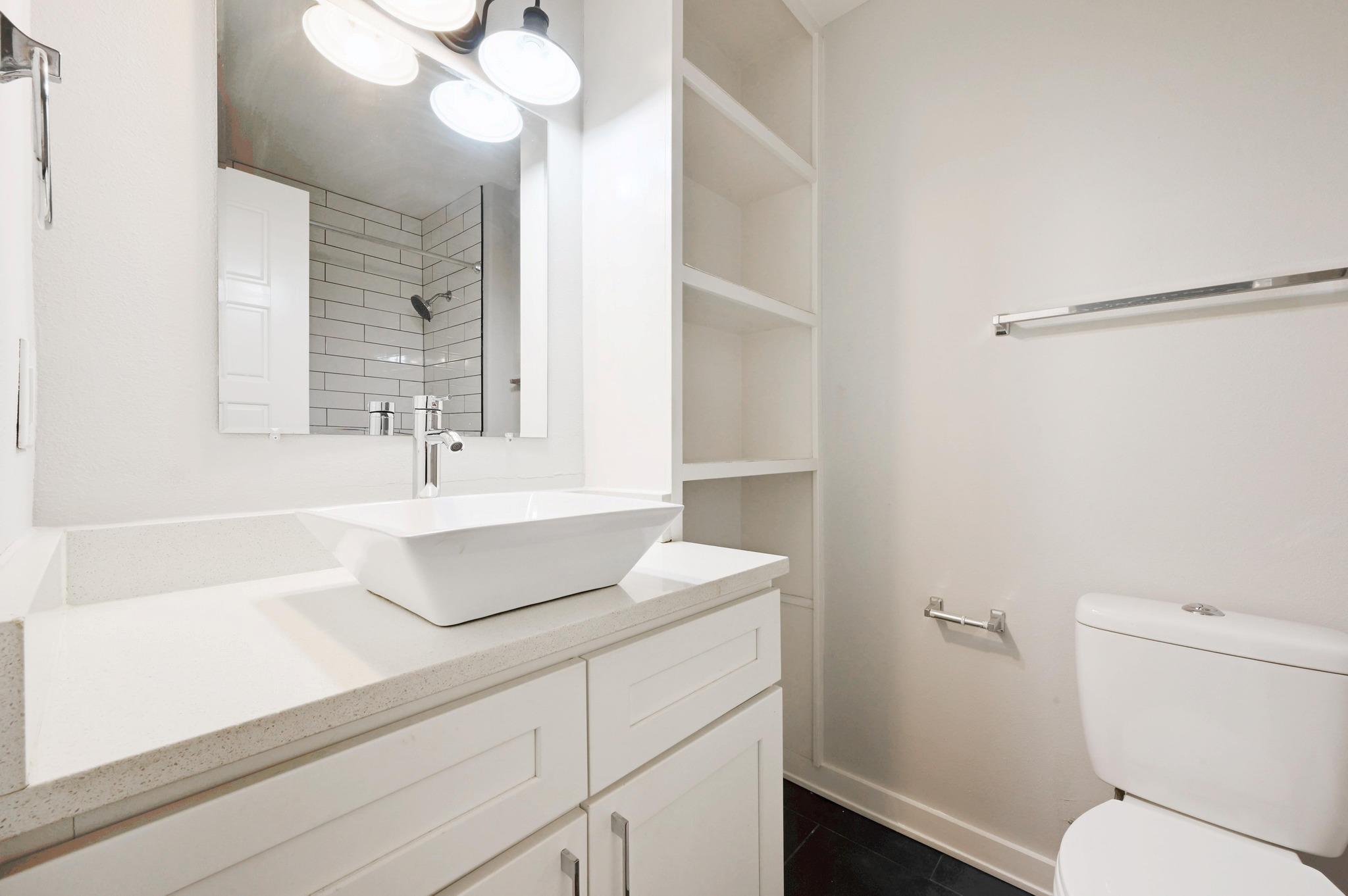 1903 Townesouth Cir # B, Austin, TX 78741