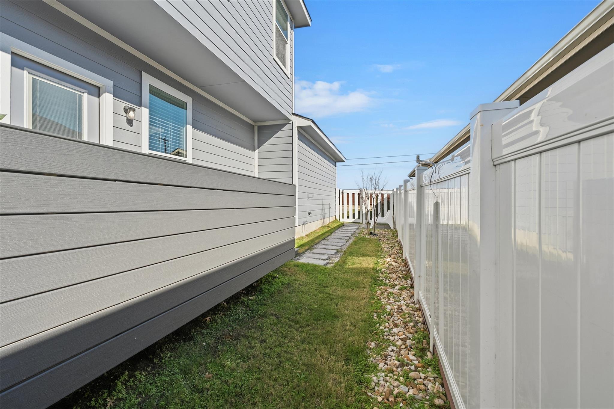 404 Cane River Rd, Pflugerville, TX 78660