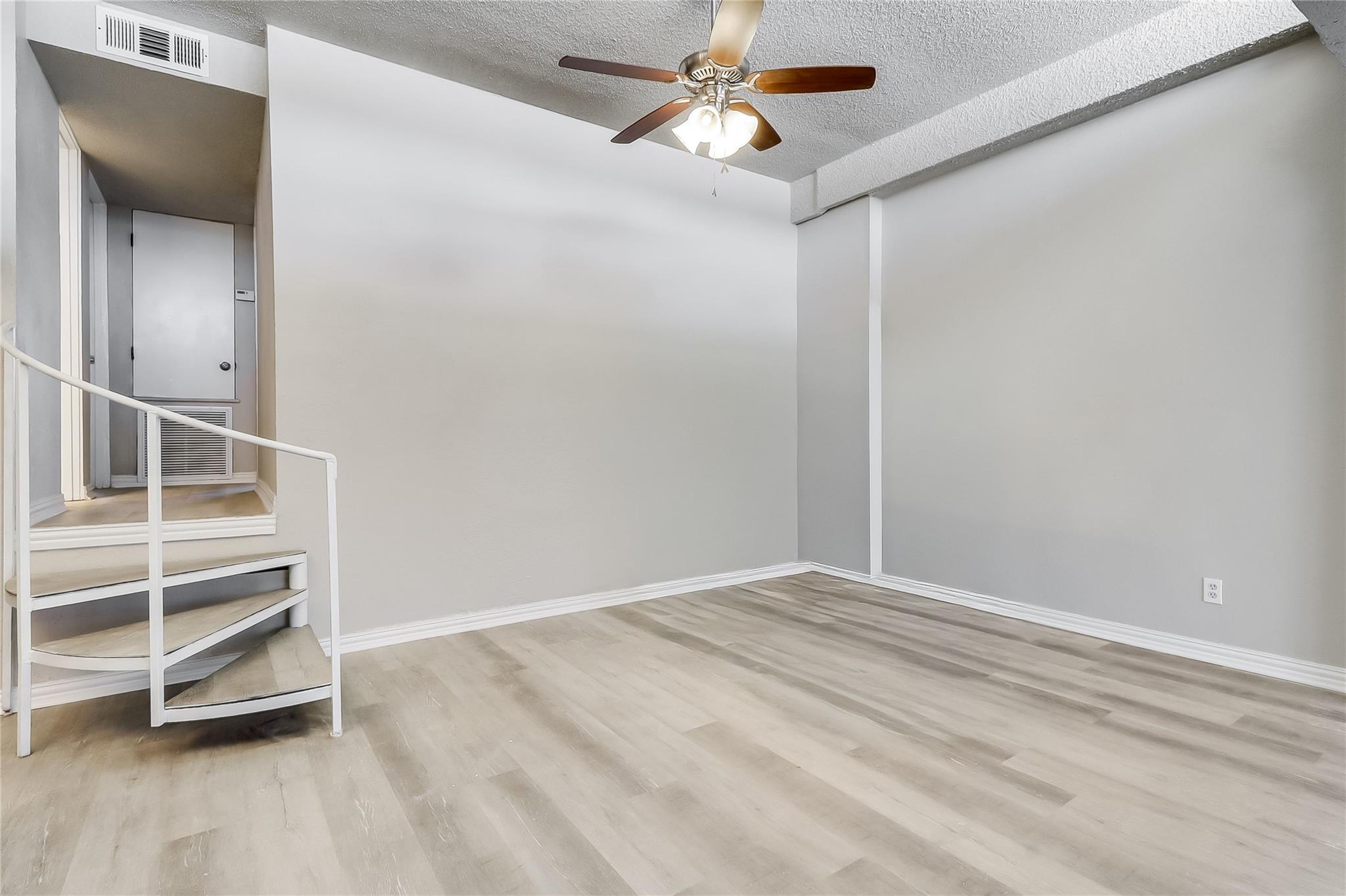 5918 Lago Vista Way # D33, Leander, TX 78645