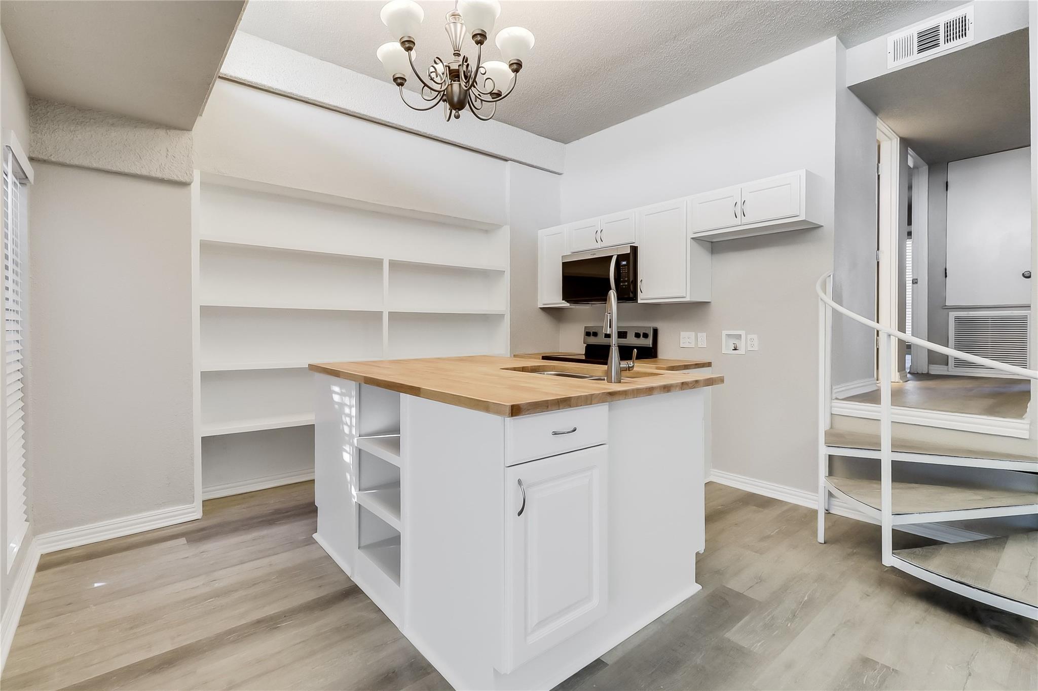 5918 Lago Vista Way # D33, Leander, TX 78645