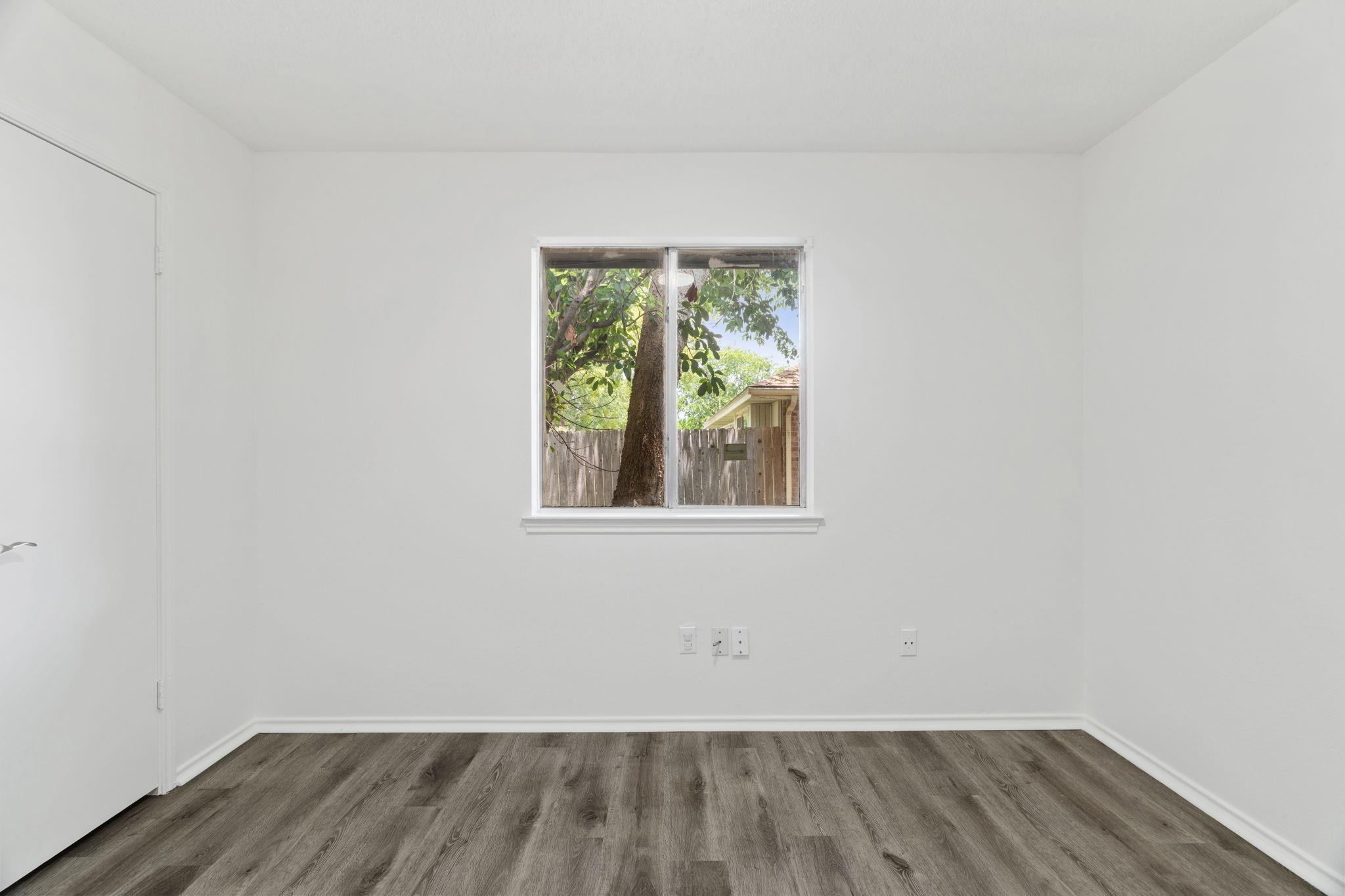 800 Saunders Dr, Round Rock, TX 78664