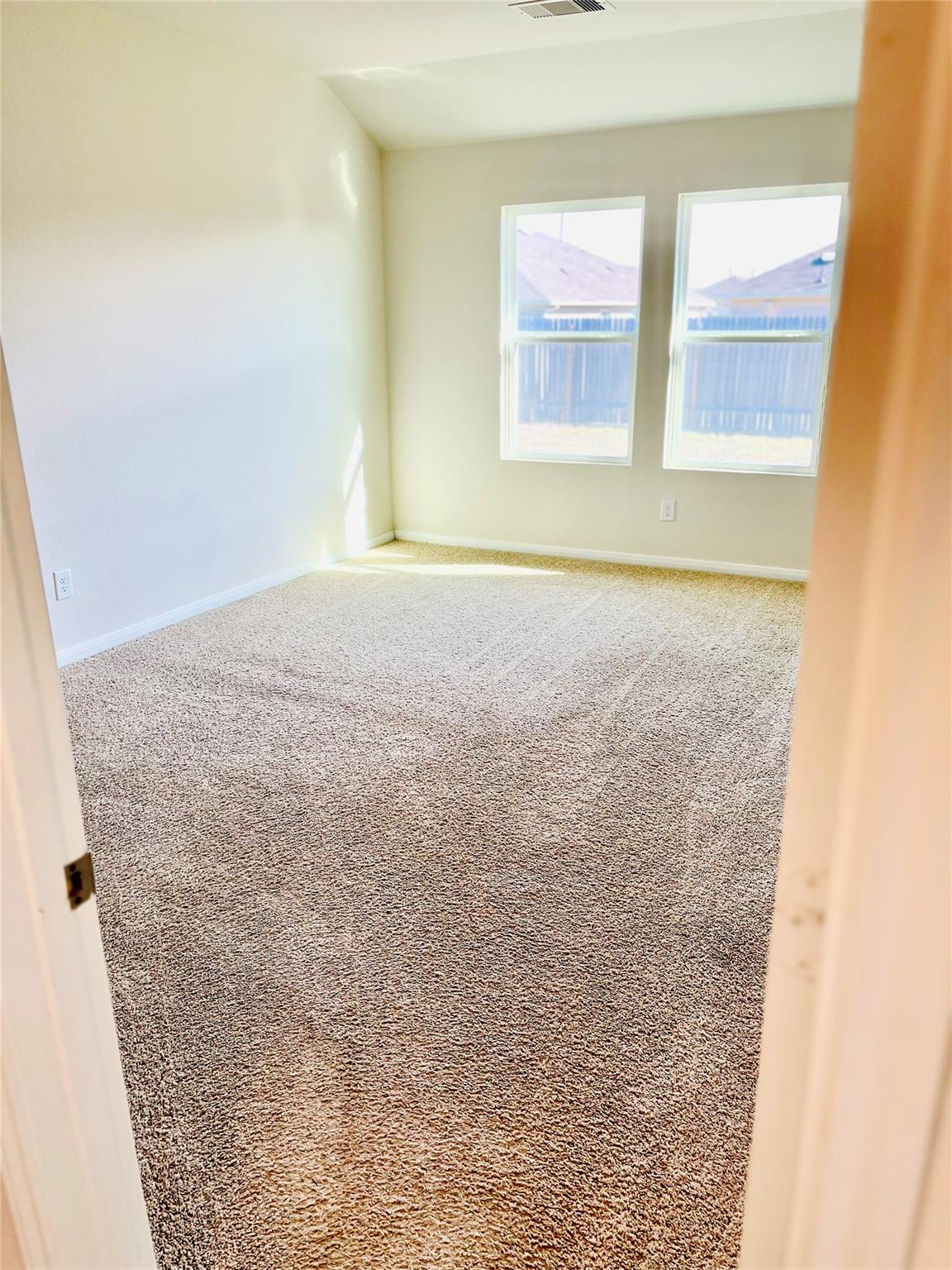 1420 London Way, Lockhart, TX 78644