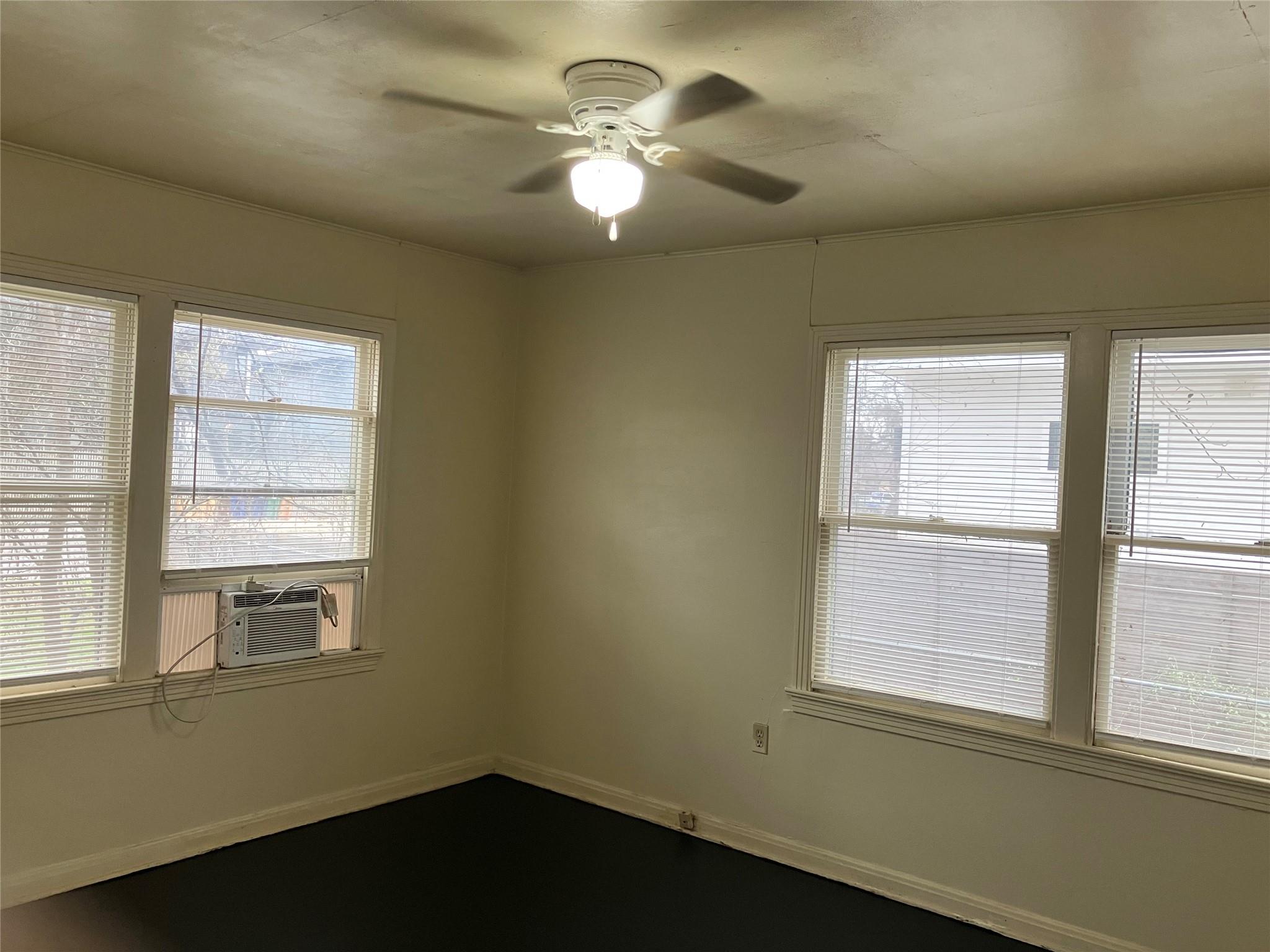 611 Clifford Dr, Austin, TX 78745