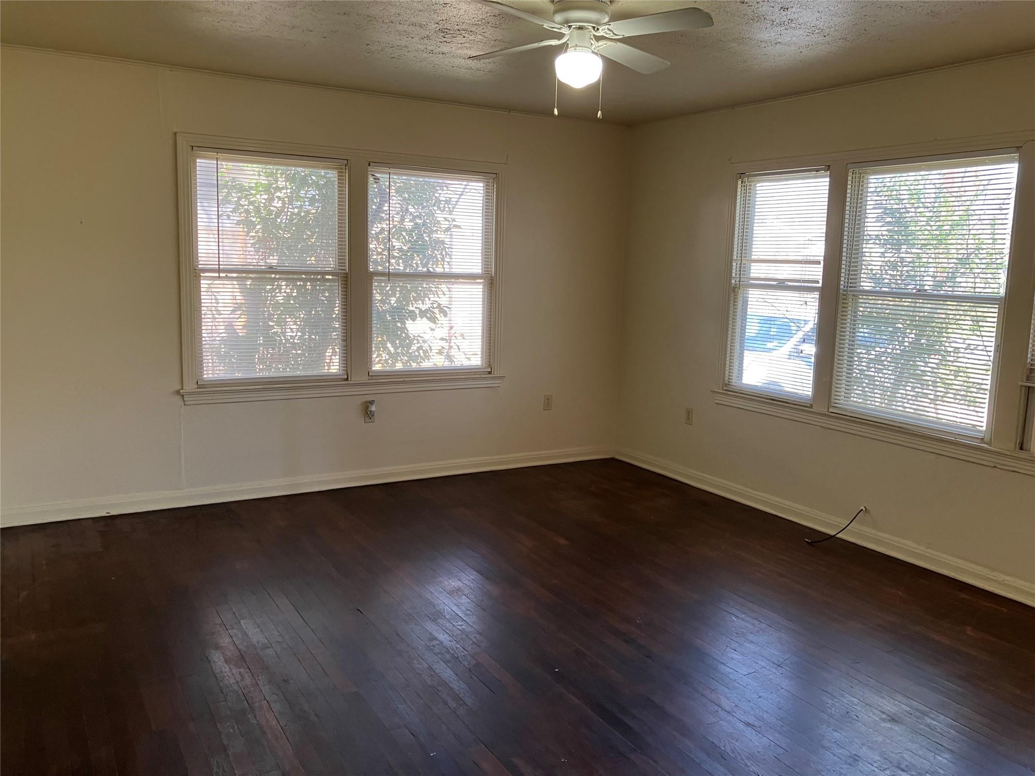 611 Clifford Dr, Austin, TX 78745