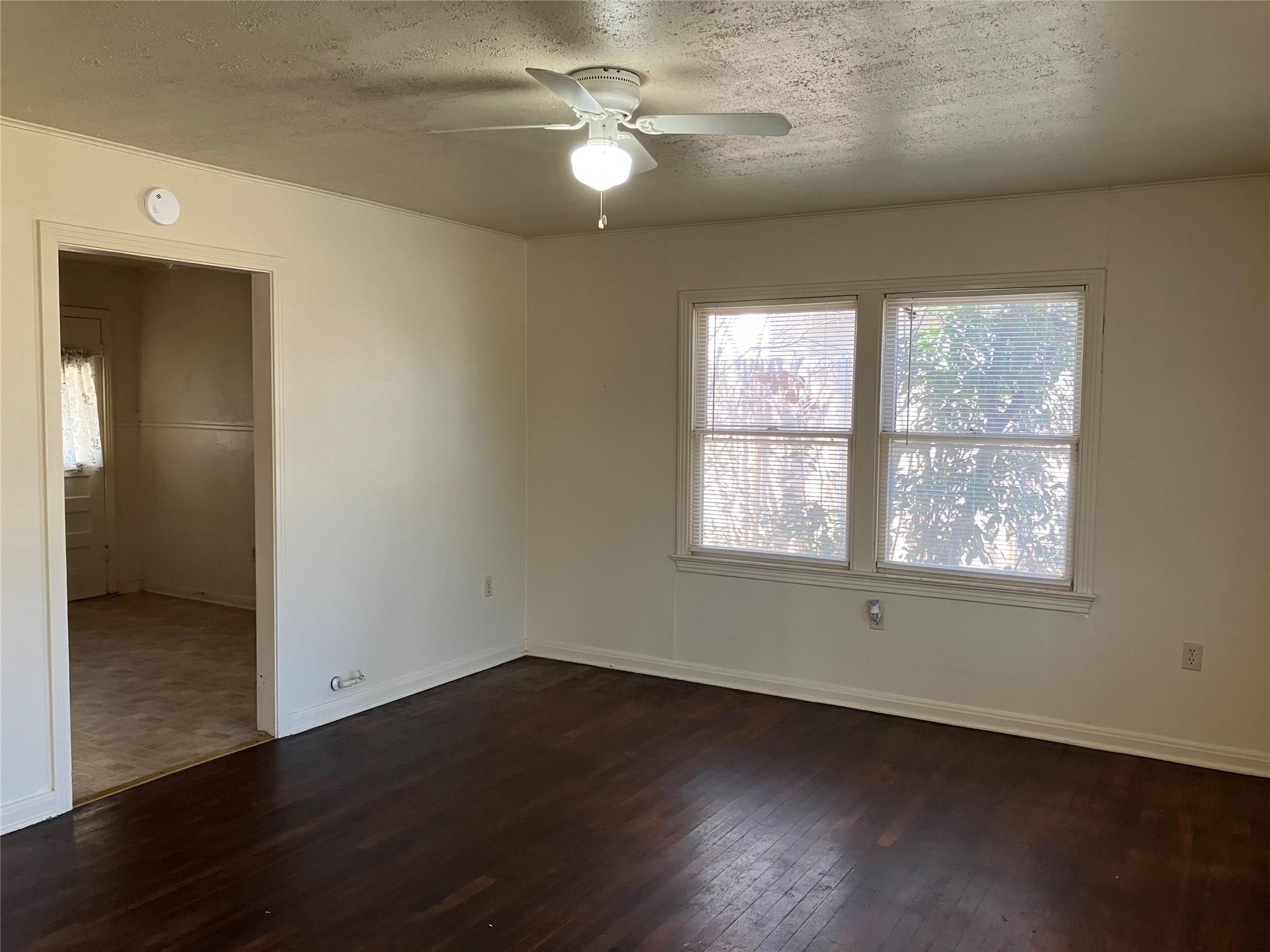 611 Clifford Dr, Austin, TX 78745