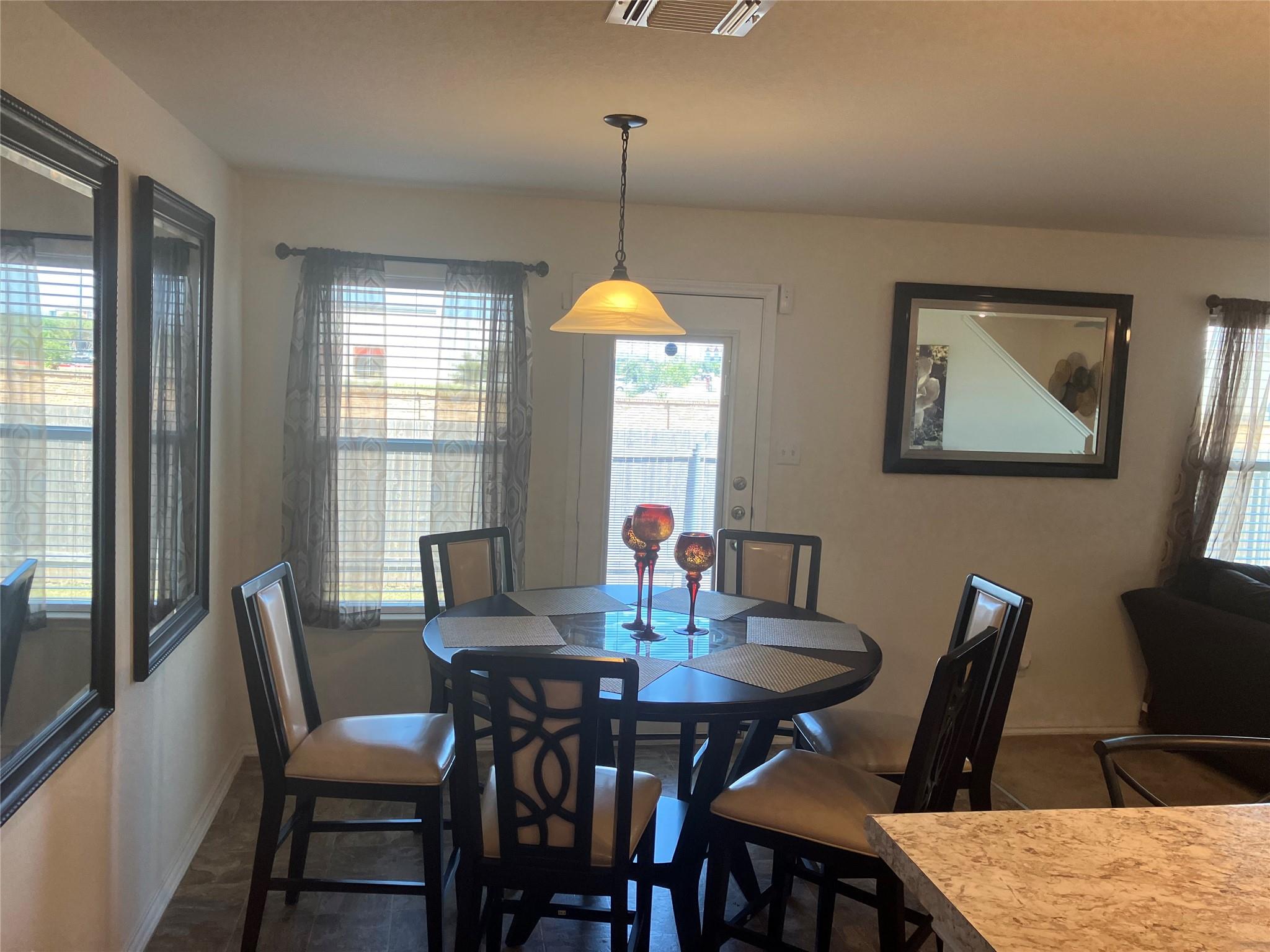 4410 Kings Canyon Dr, Taylor, TX 78634