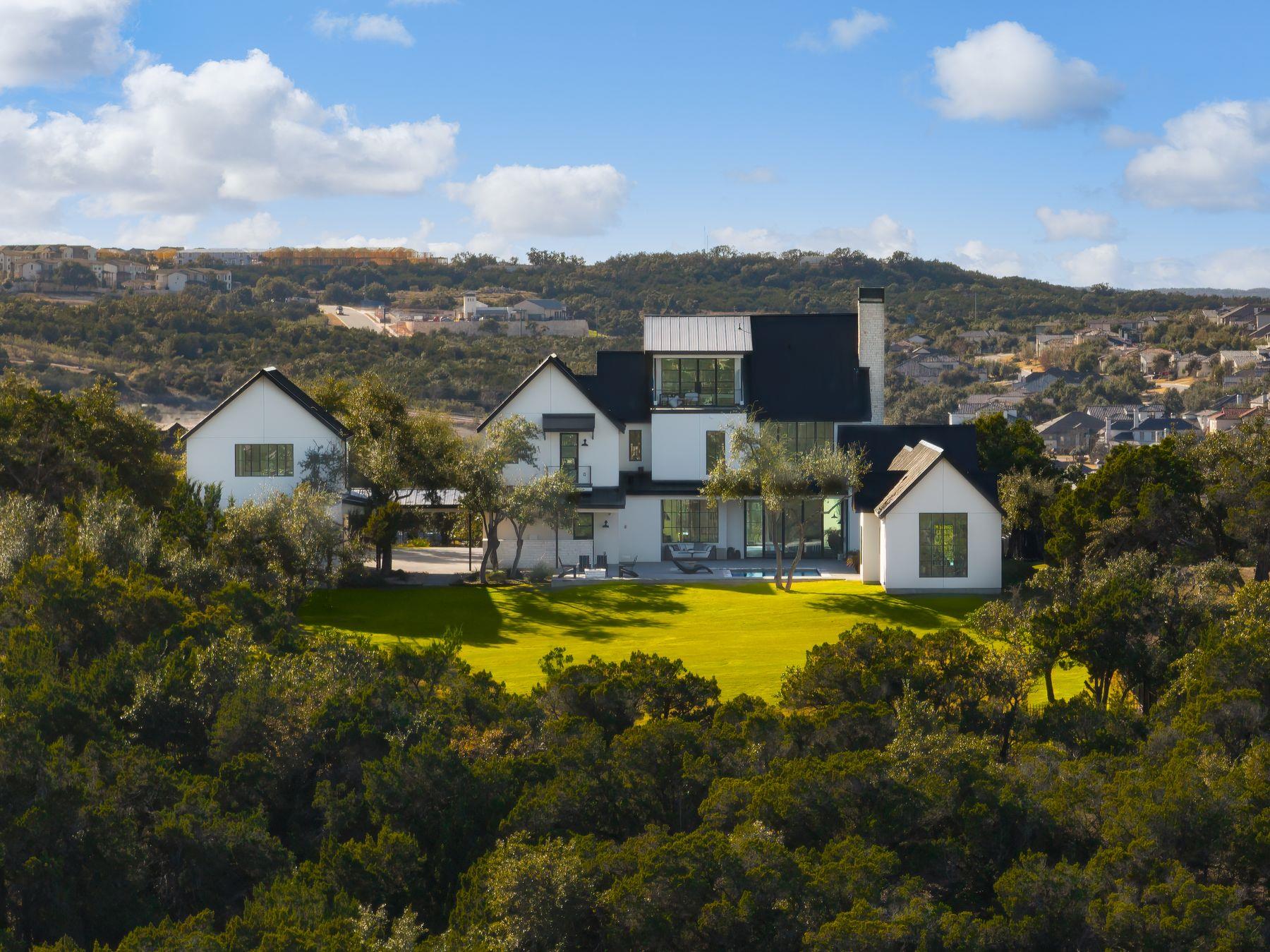 4405 Hennig Dr, Austin, TX 78738