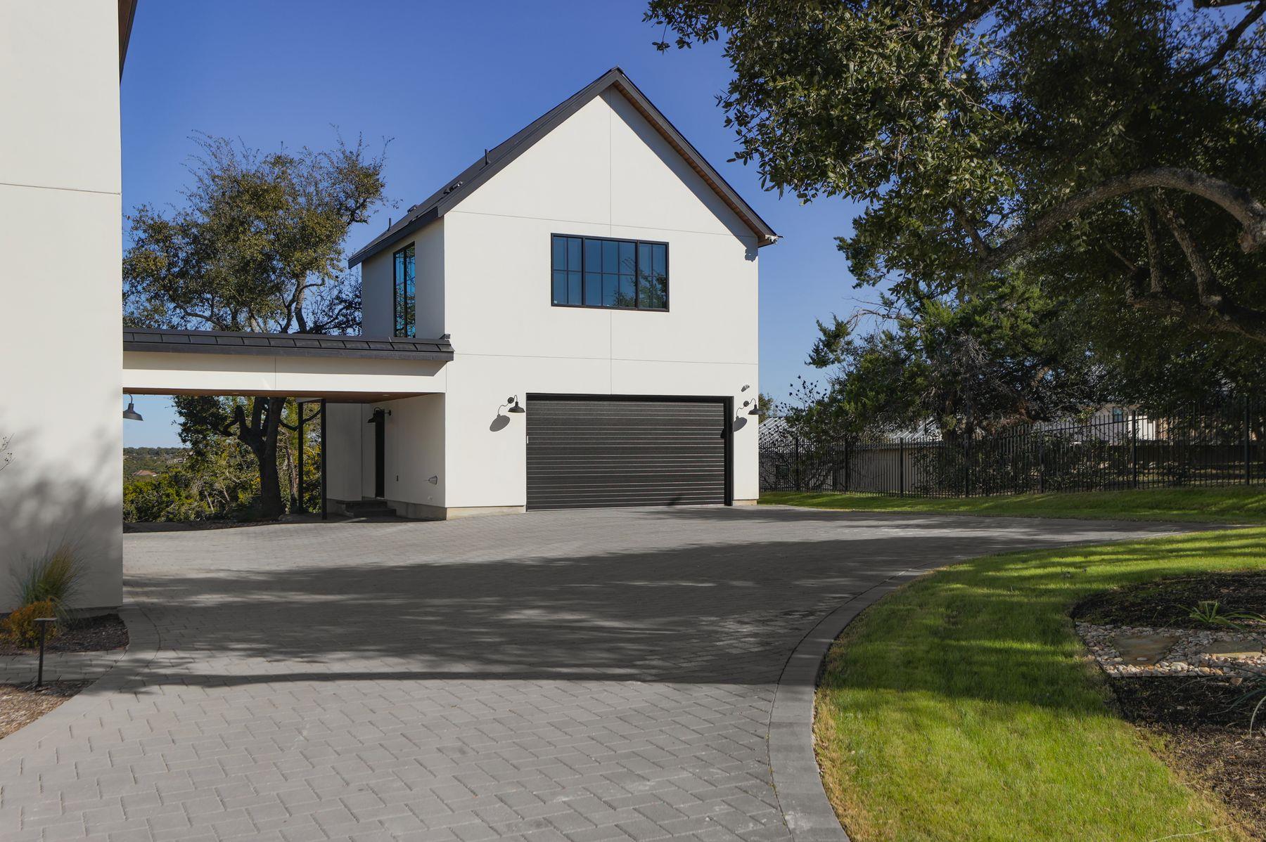 4405 Hennig Dr, Austin, TX 78738