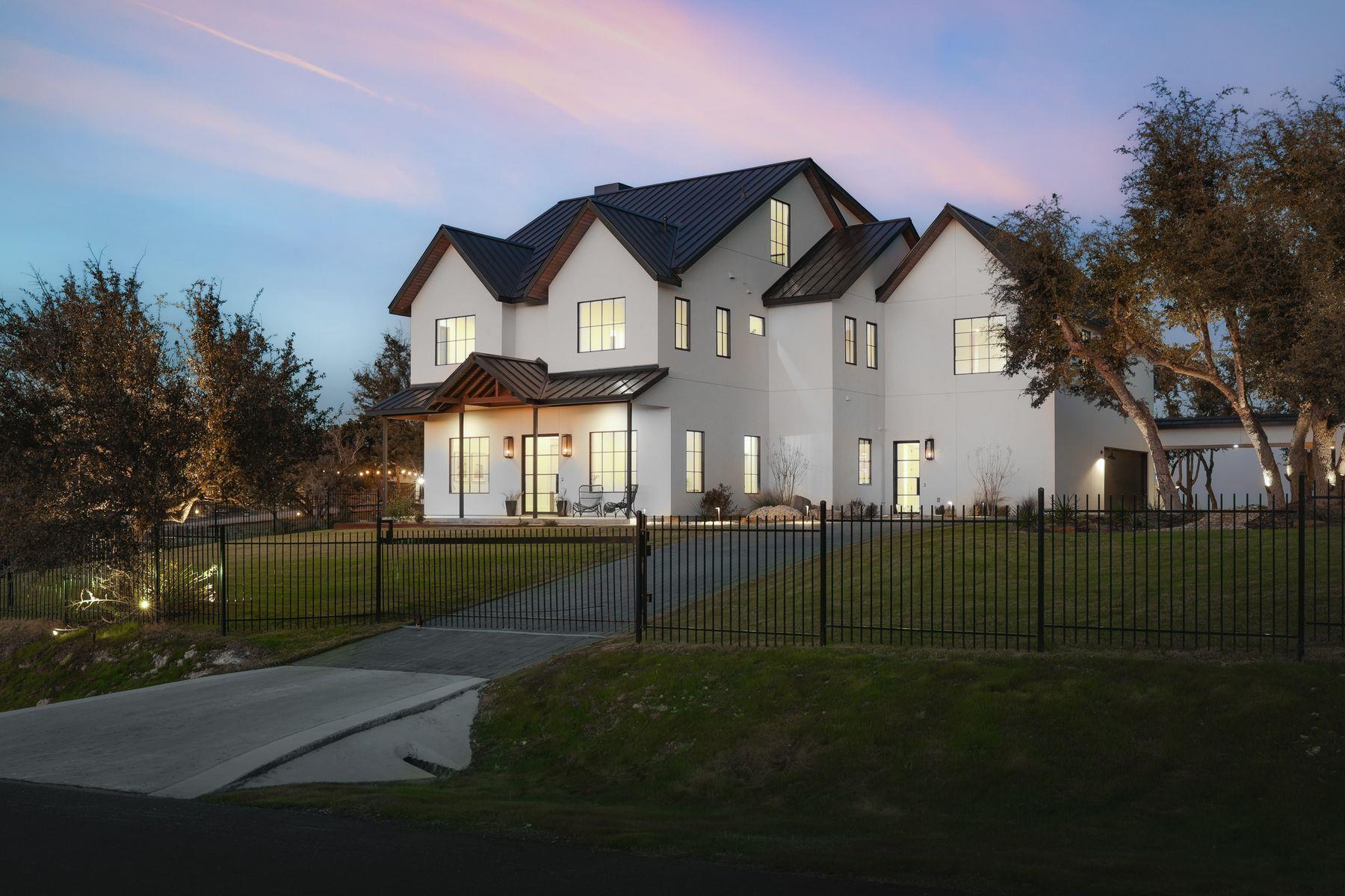 4405 Hennig Dr, Austin, TX 78738