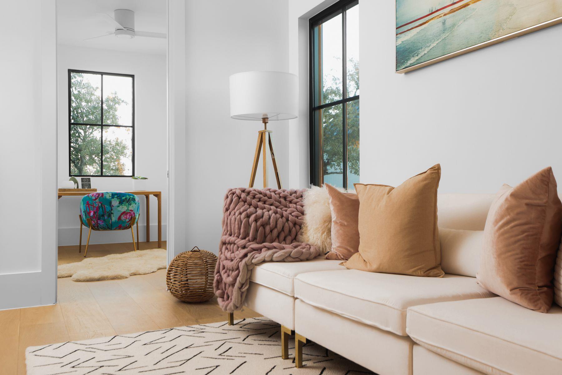 4405 Hennig Dr, Austin, TX 78738