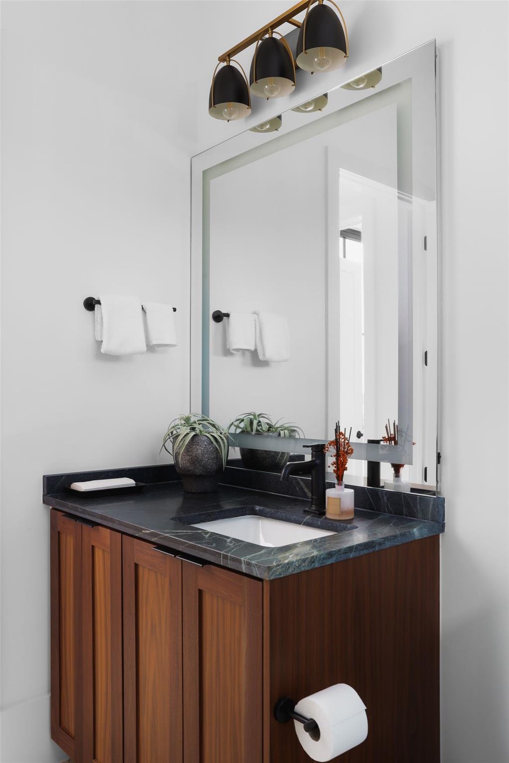 4405 Hennig Dr, Austin, TX 78738