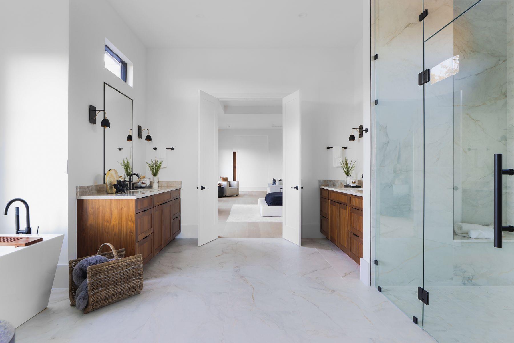 4405 Hennig Dr, Austin, TX 78738