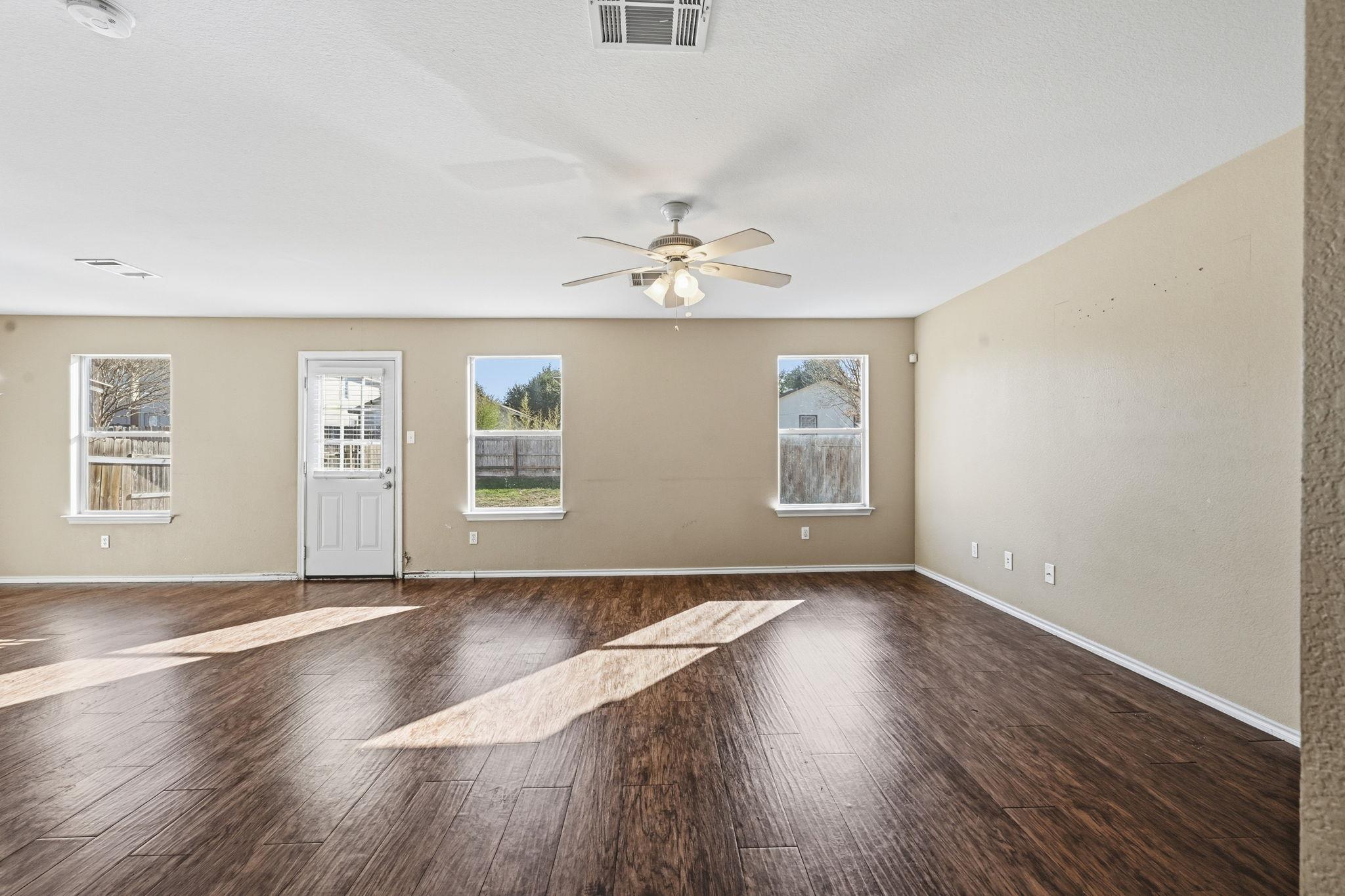 236 Black Frst, Buda, TX 78610