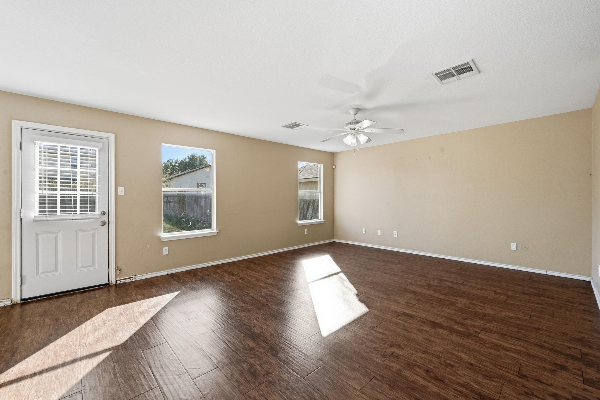 236 Black Frst, Buda, TX 78610