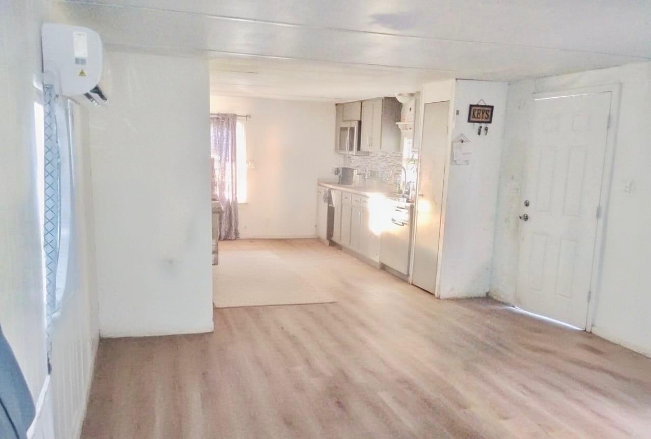 55 W County Road 159, Leesville, TX 78122