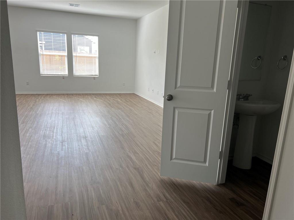 542 Gabbro Gardens, San Marcos, TX 78656