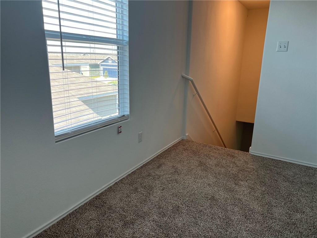 542 Gabbro Gardens, San Marcos, TX 78656