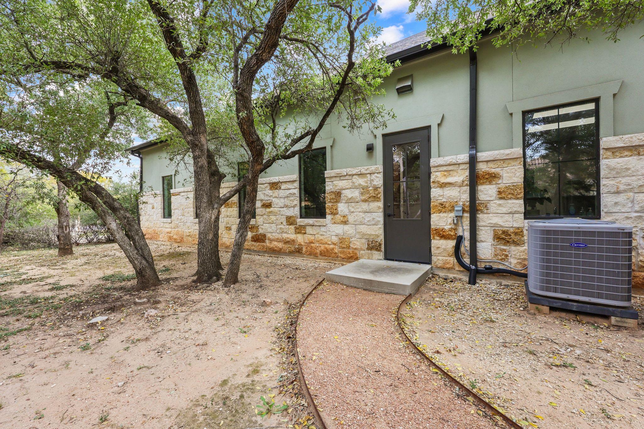 301 Denali Pass # 3, Cedar Park, TX 78613