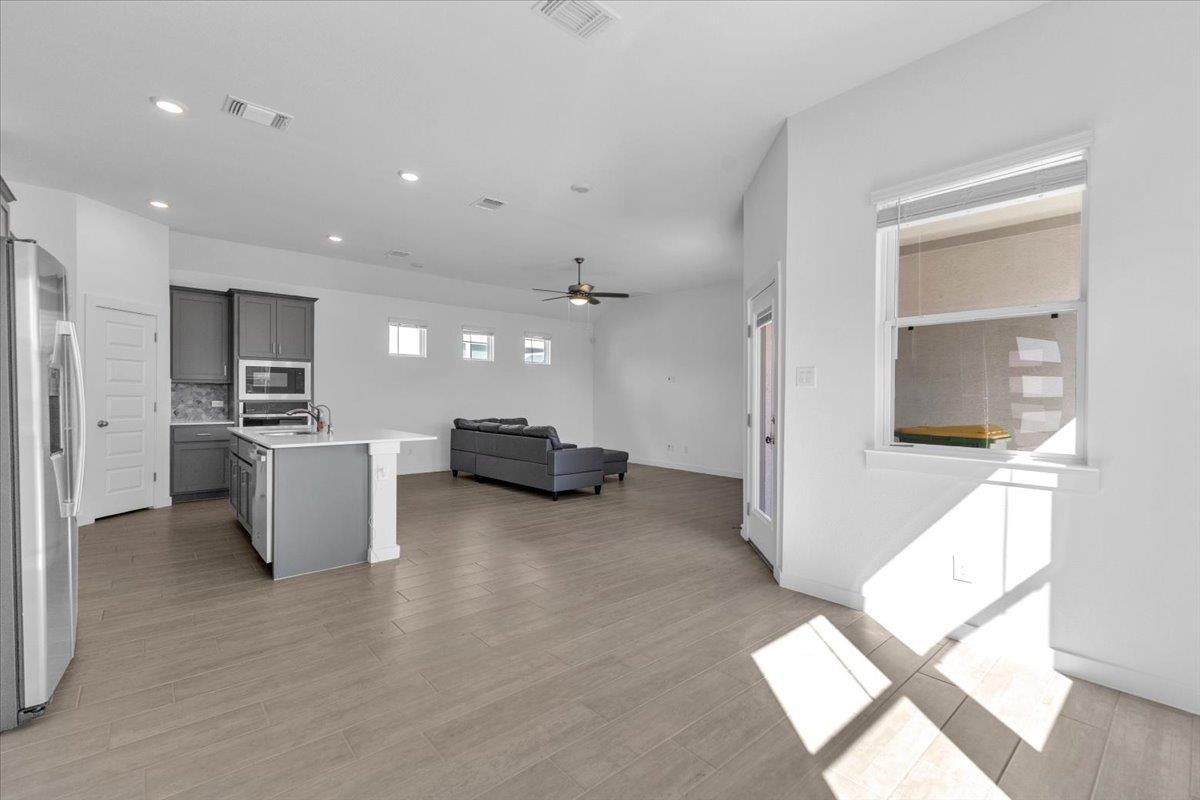 12620 Penguin Path, Manor, TX 78653