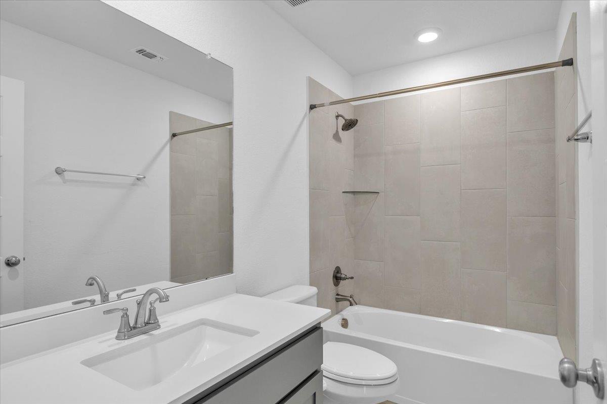 12620 Penguin Path, Manor, TX 78653