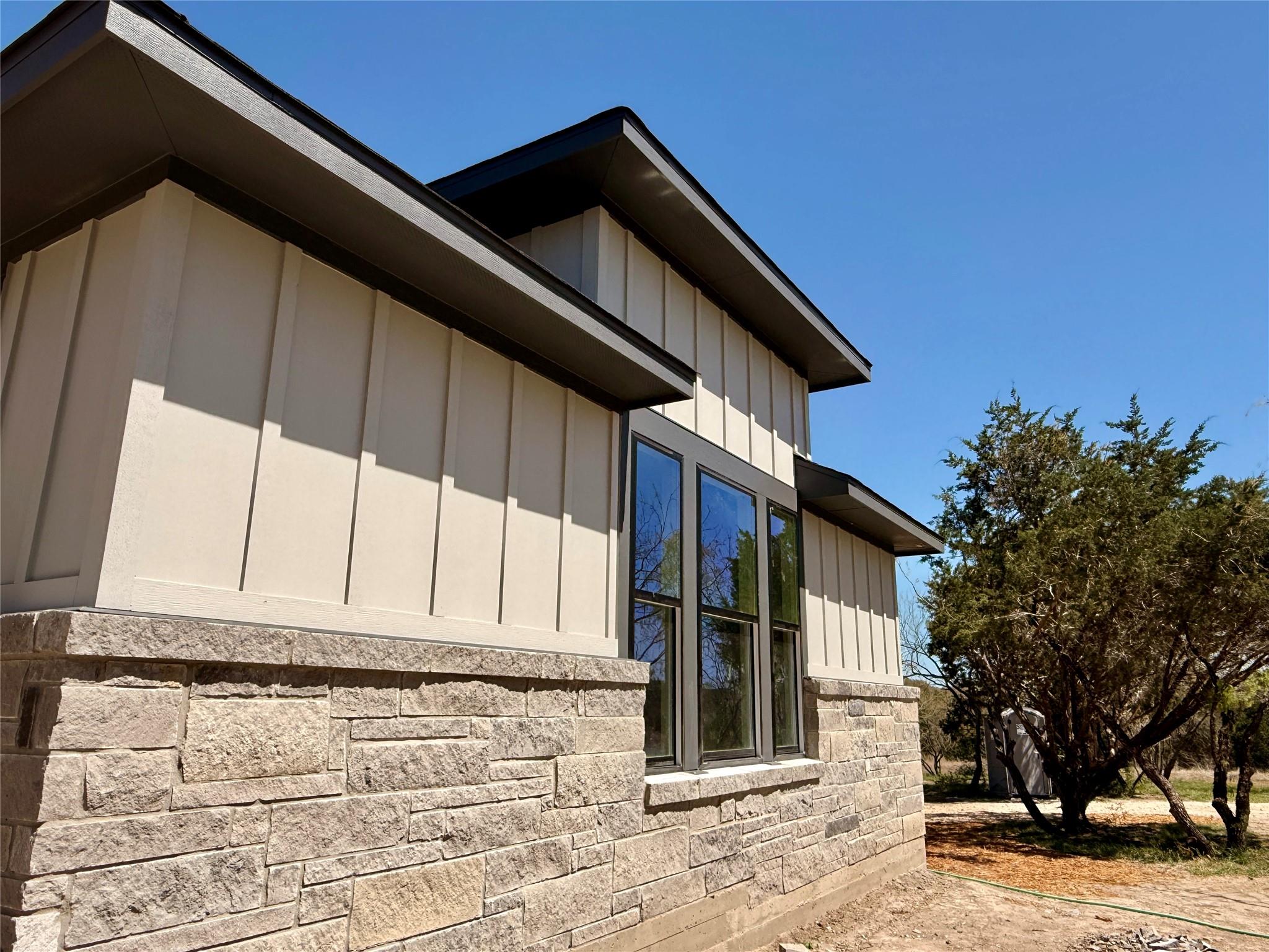 103 Westcreek Dr, Bertram, TX 78605