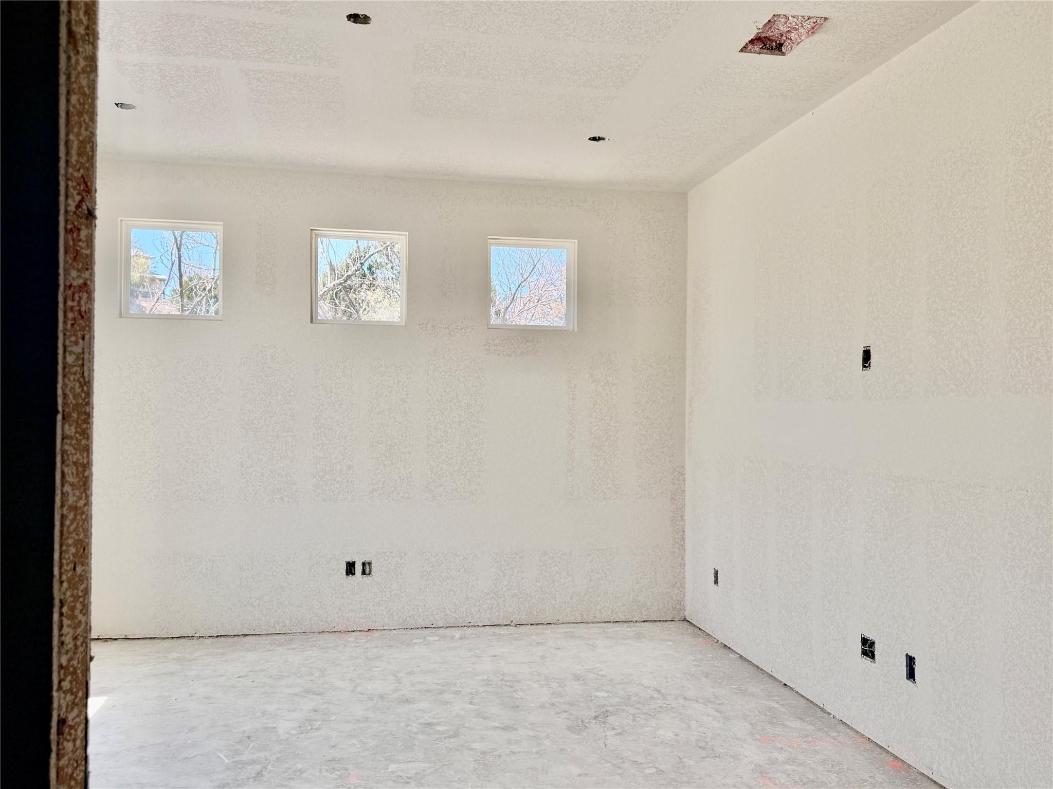 103 Westcreek Dr, Bertram, TX 78605