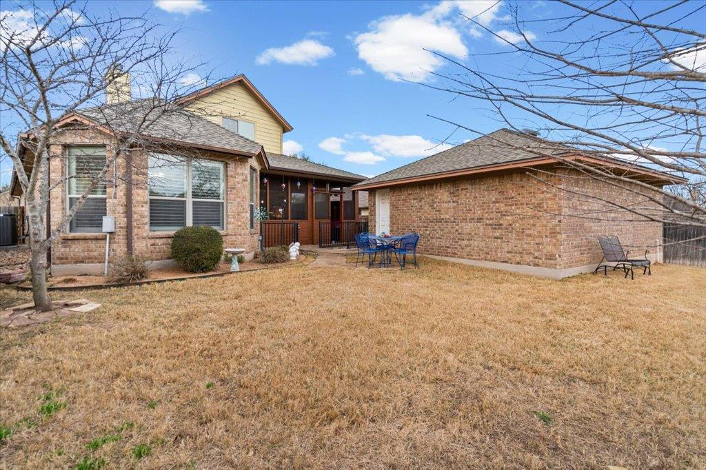 290 Harris Dr, Austin, TX 78737