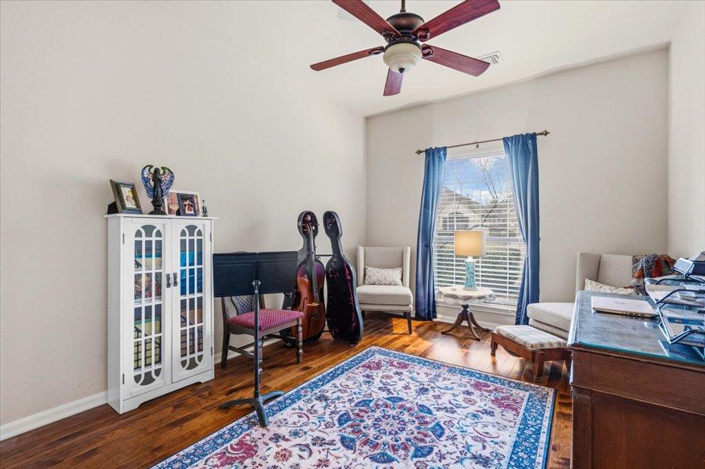 290 Harris Dr, Austin, TX 78737