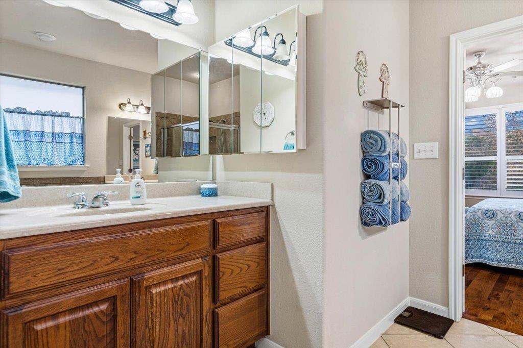 290 Harris Dr, Austin, TX 78737