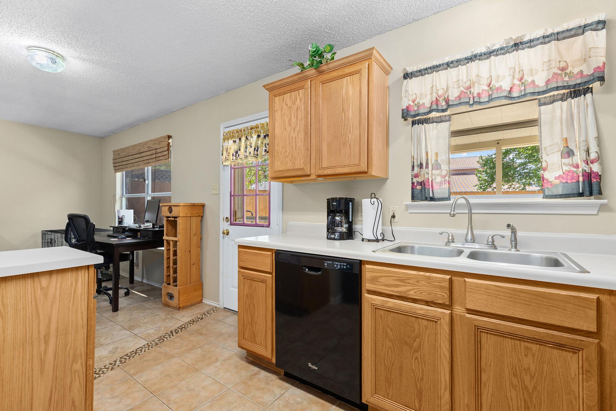 2158 Redwing Way, Round Rock, TX 78664