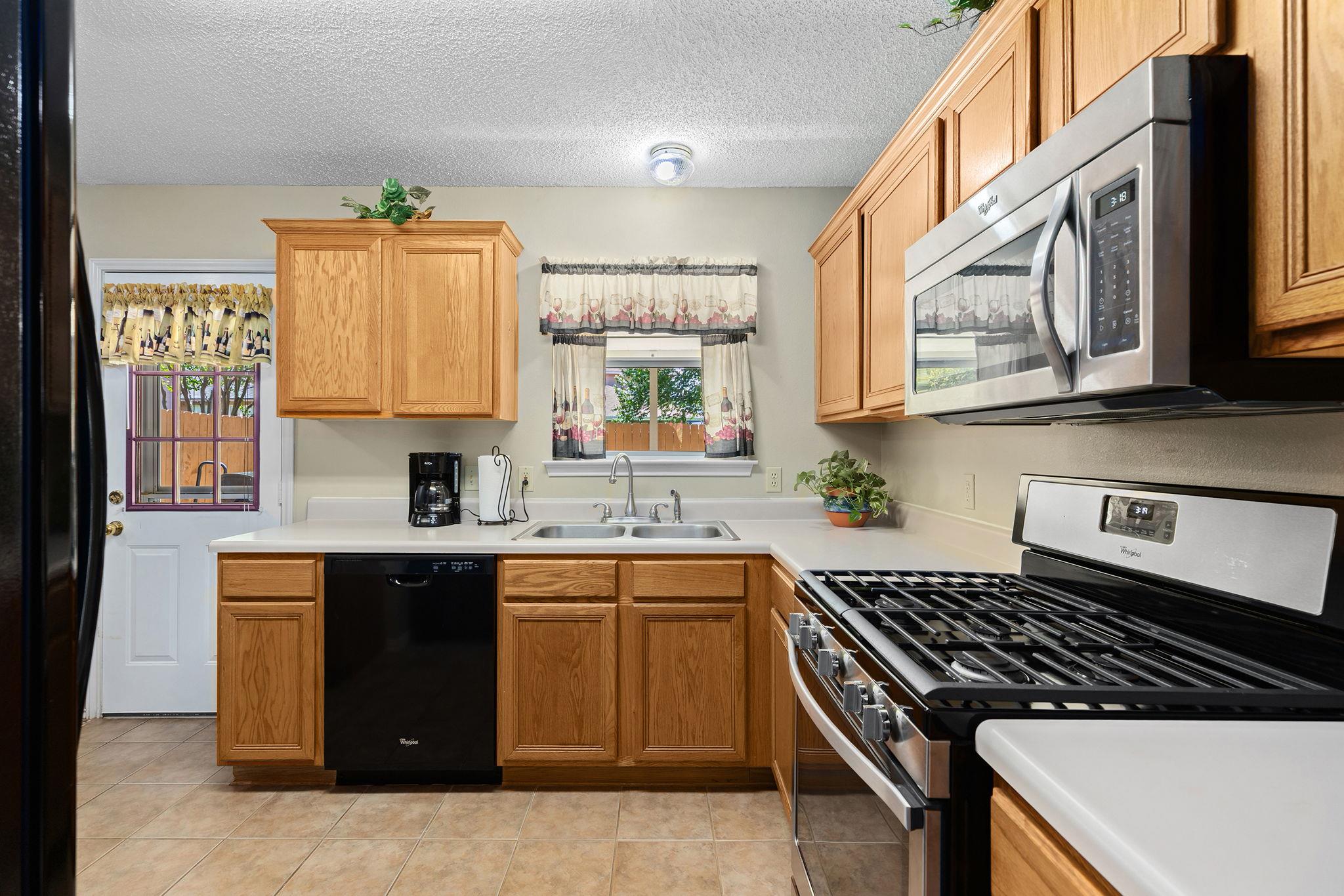 2158 Redwing Way, Round Rock, TX 78664