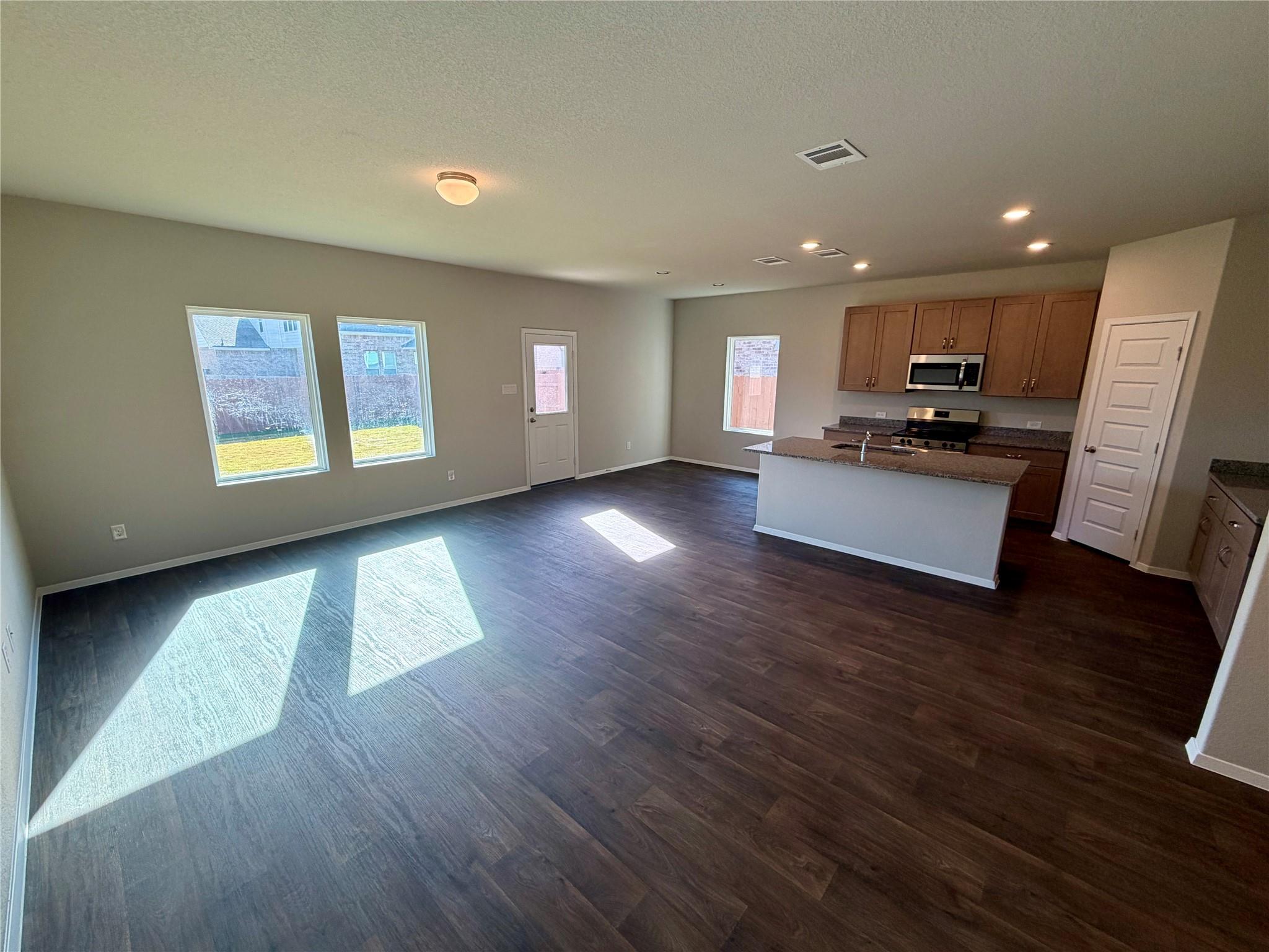 117 Rocky View Ln, Georgetown, TX 78628