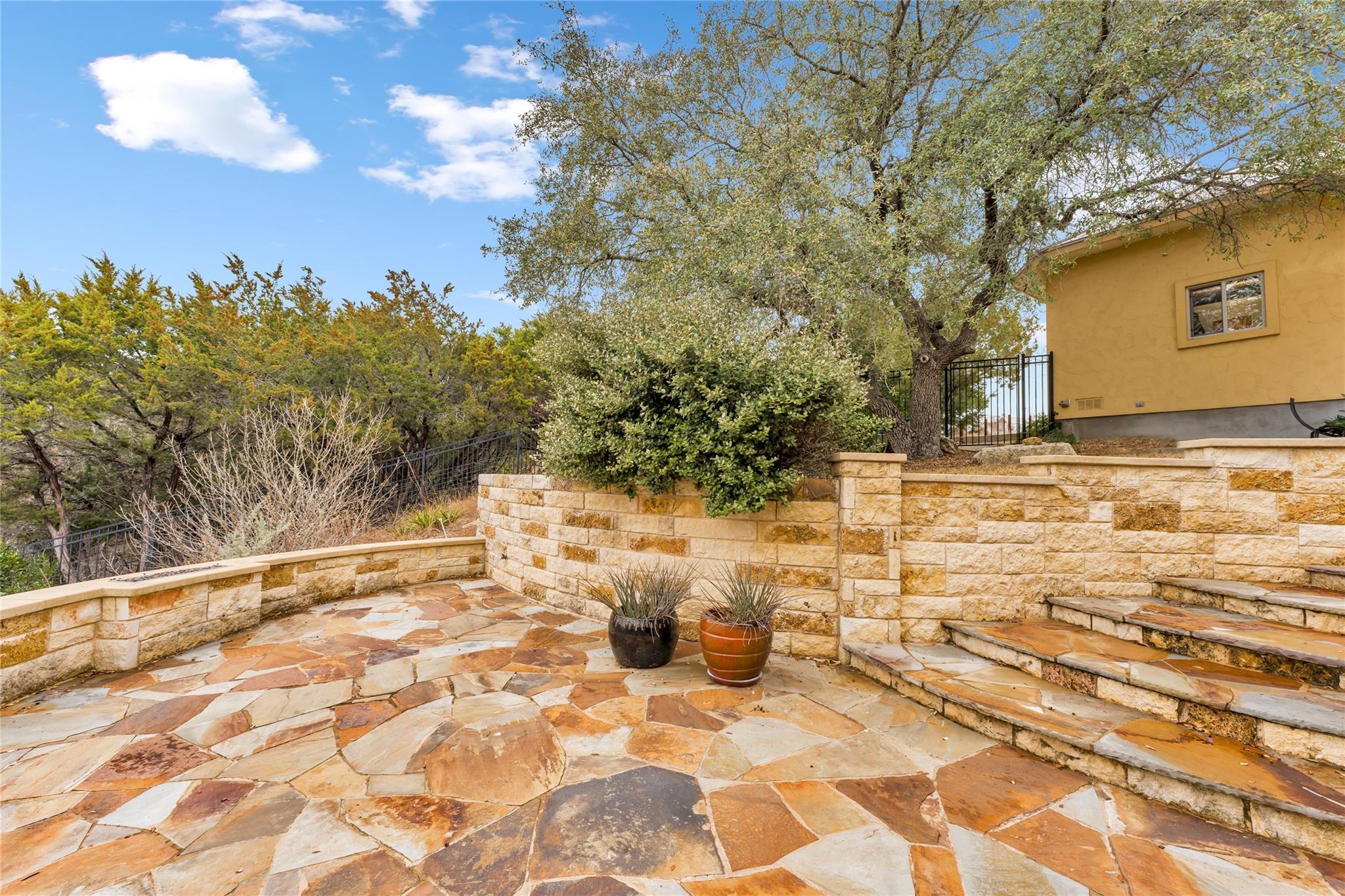 413 Rock House Dr, Liberty Hill, TX 78642