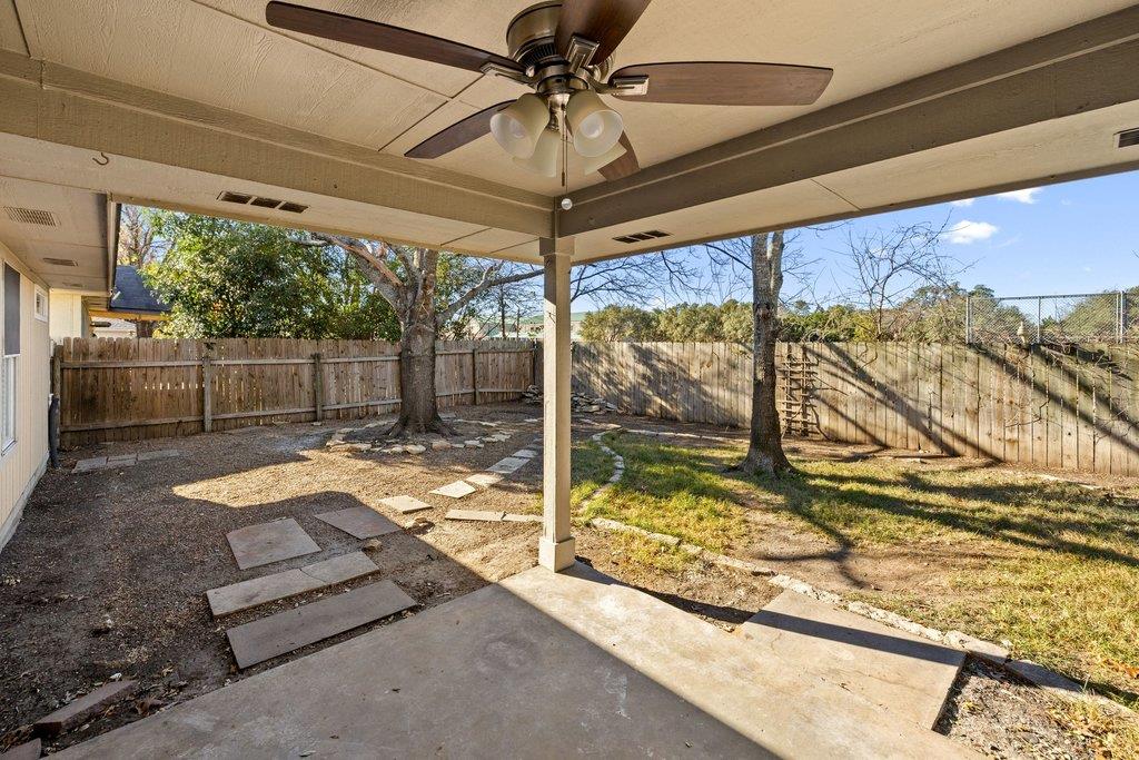 2511 Claudia Dr, Leander, TX 78641