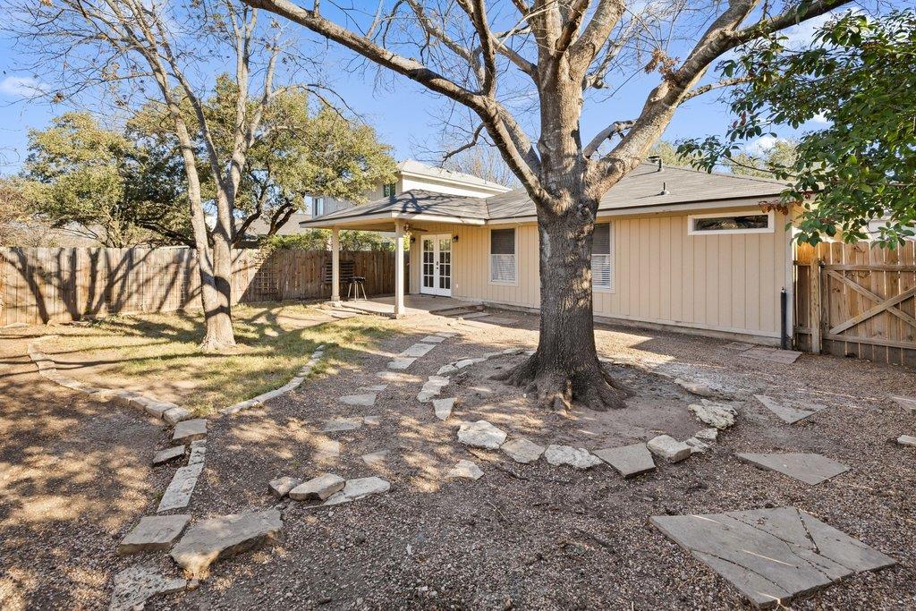 2511 Claudia Dr, Leander, TX 78641