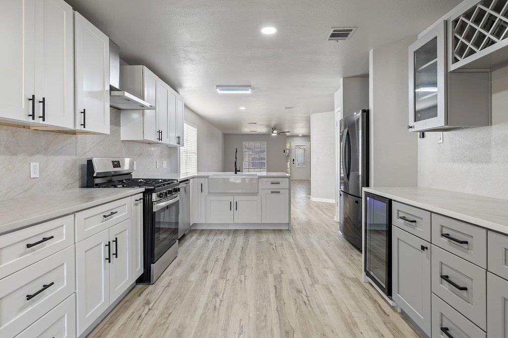 2511 Claudia Dr, Leander, TX 78641