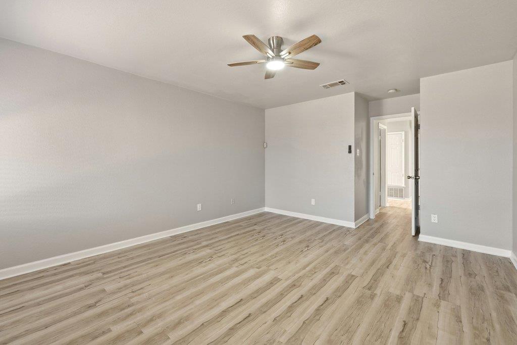 2511 Claudia Dr, Leander, TX 78641