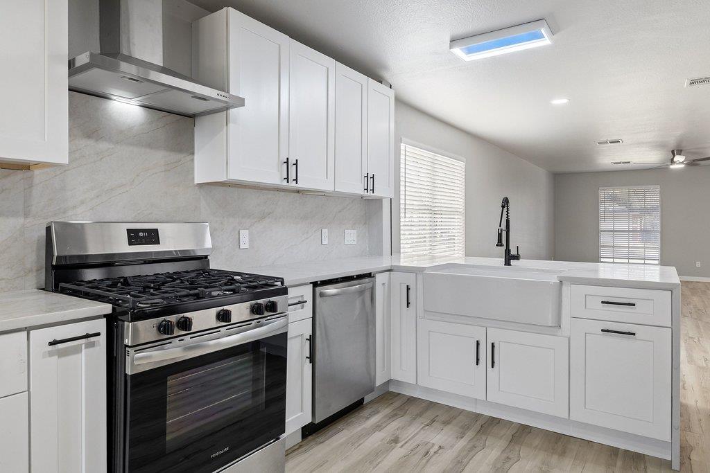 2511 Claudia Dr, Leander, TX 78641