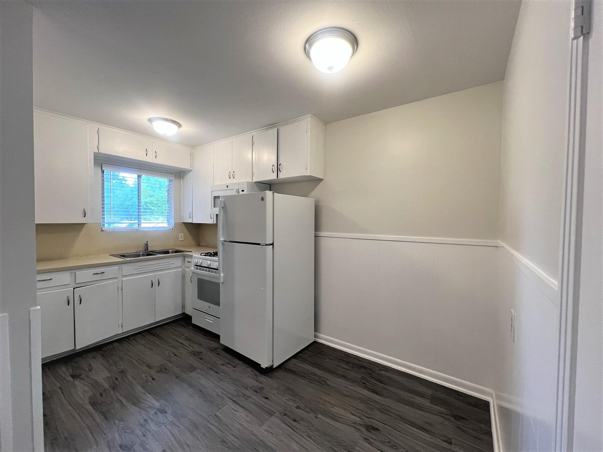 926 E Dean Keeton St # 204, Austin, TX 78705