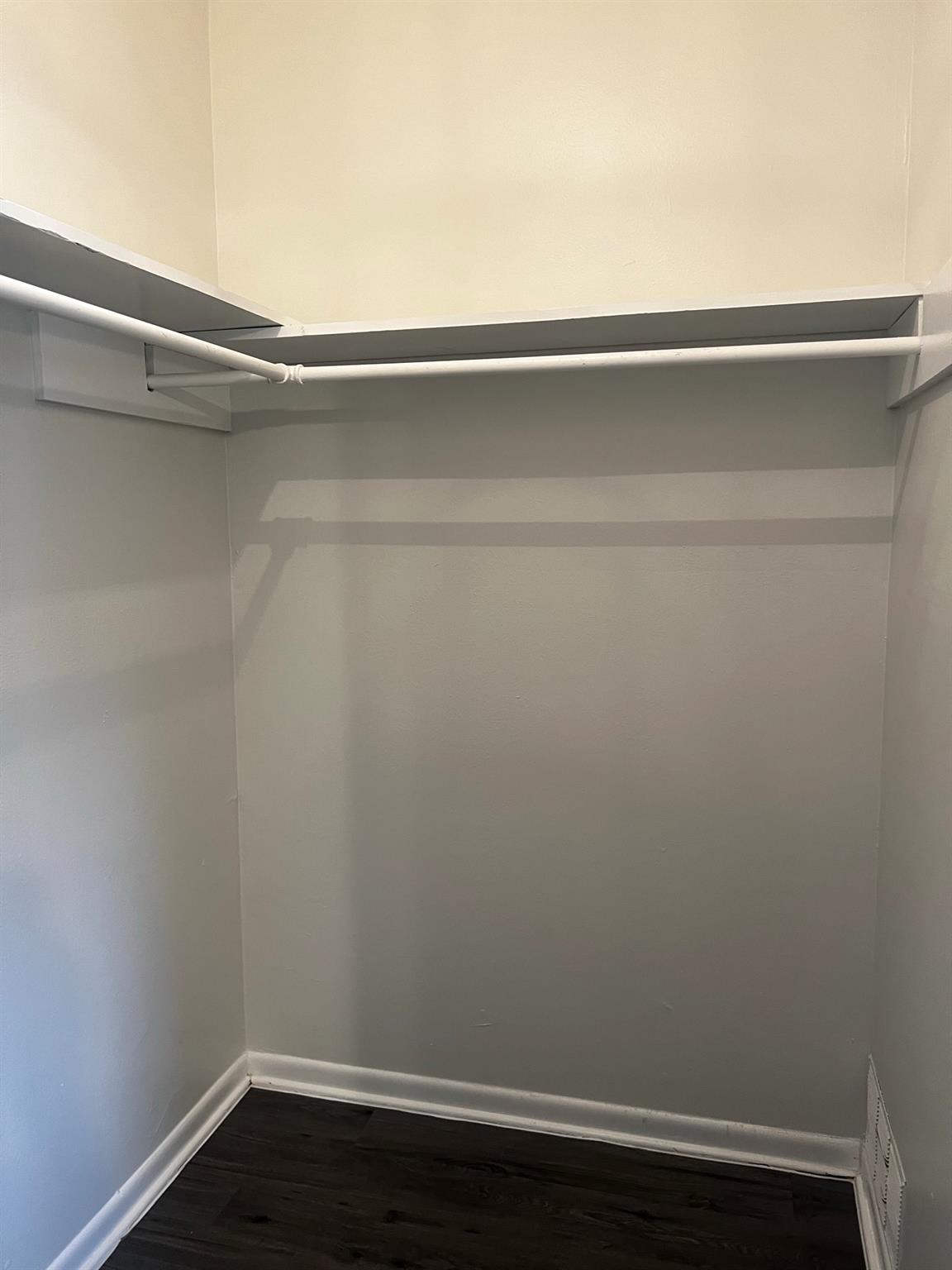 926 E Dean Keeton St # 204, Austin, TX 78705