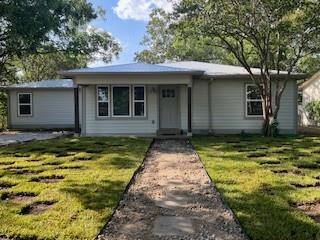 1100 Wallace St, Taylor, TX 76574