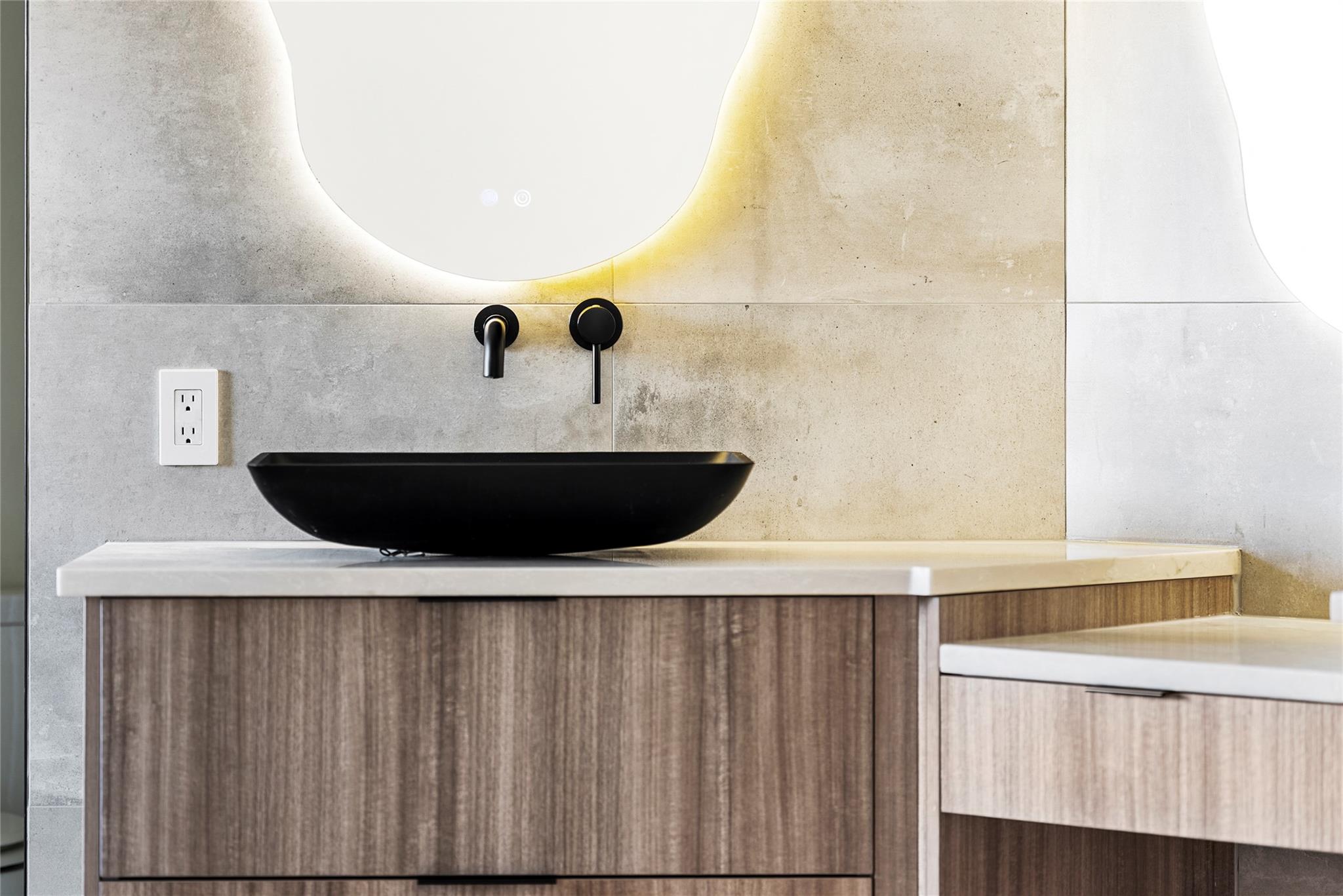 3817 Tailfeather Dr, Round Rock, TX 78681