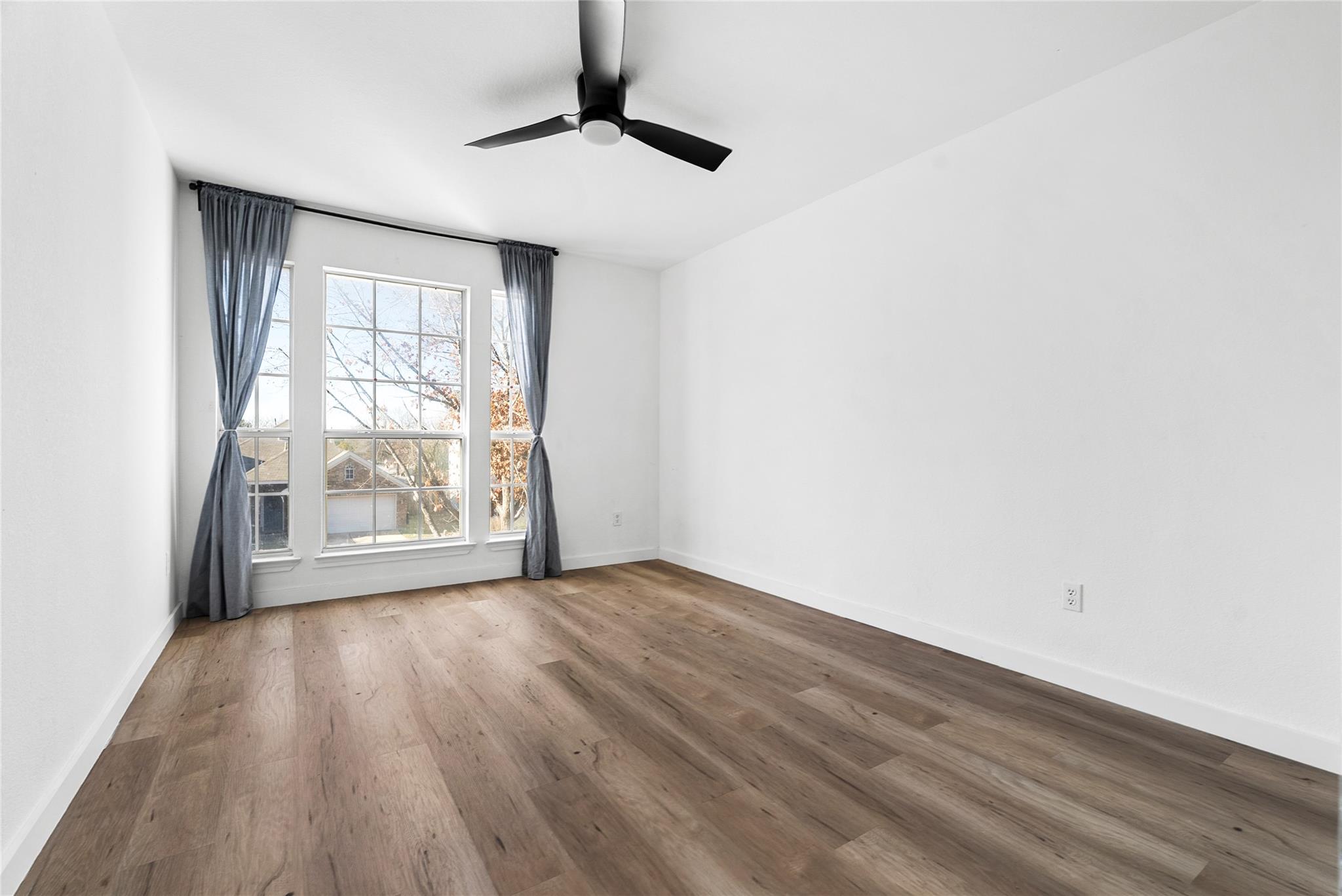 3817 Tailfeather Dr, Round Rock, TX 78681