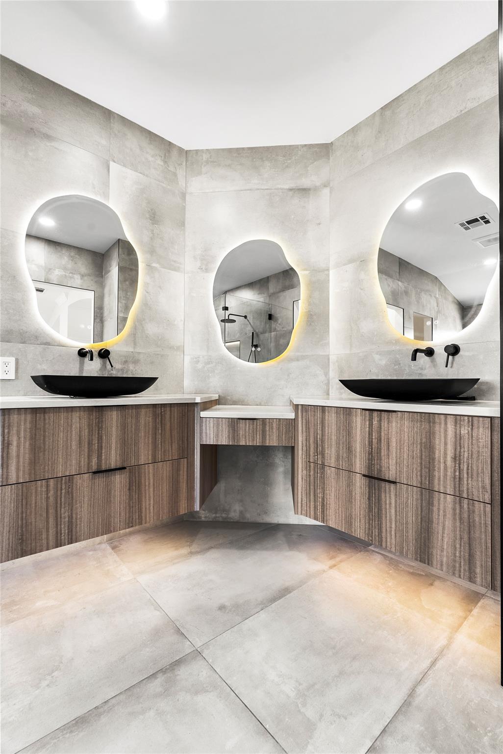 3817 Tailfeather Dr, Round Rock, TX 78681