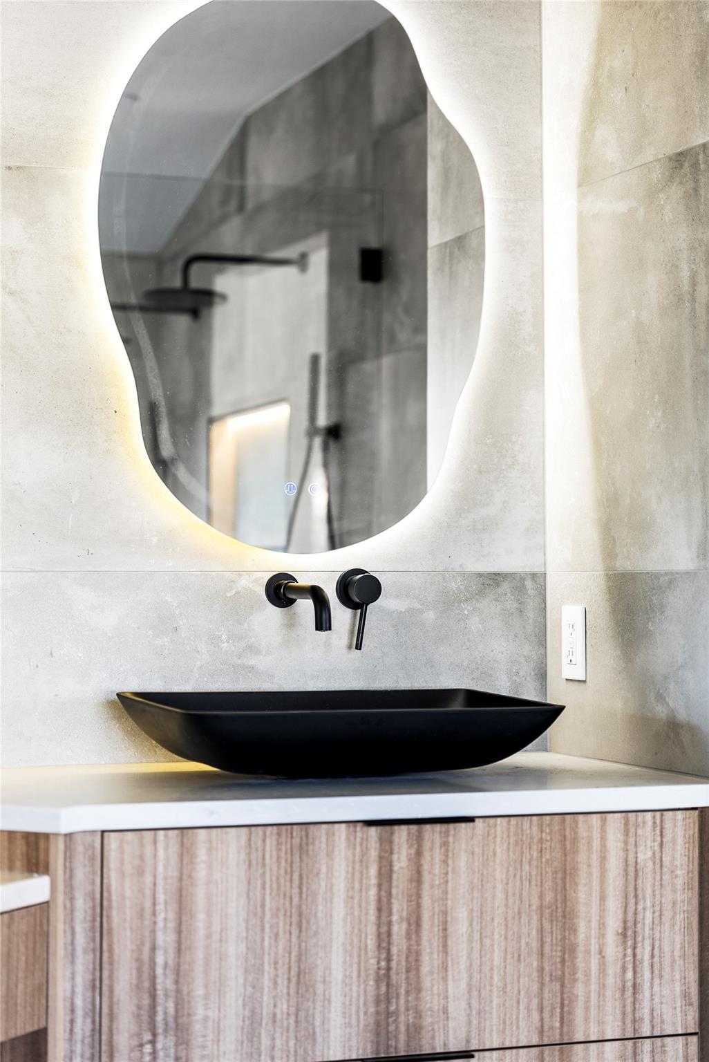 3817 Tailfeather Dr, Round Rock, TX 78681