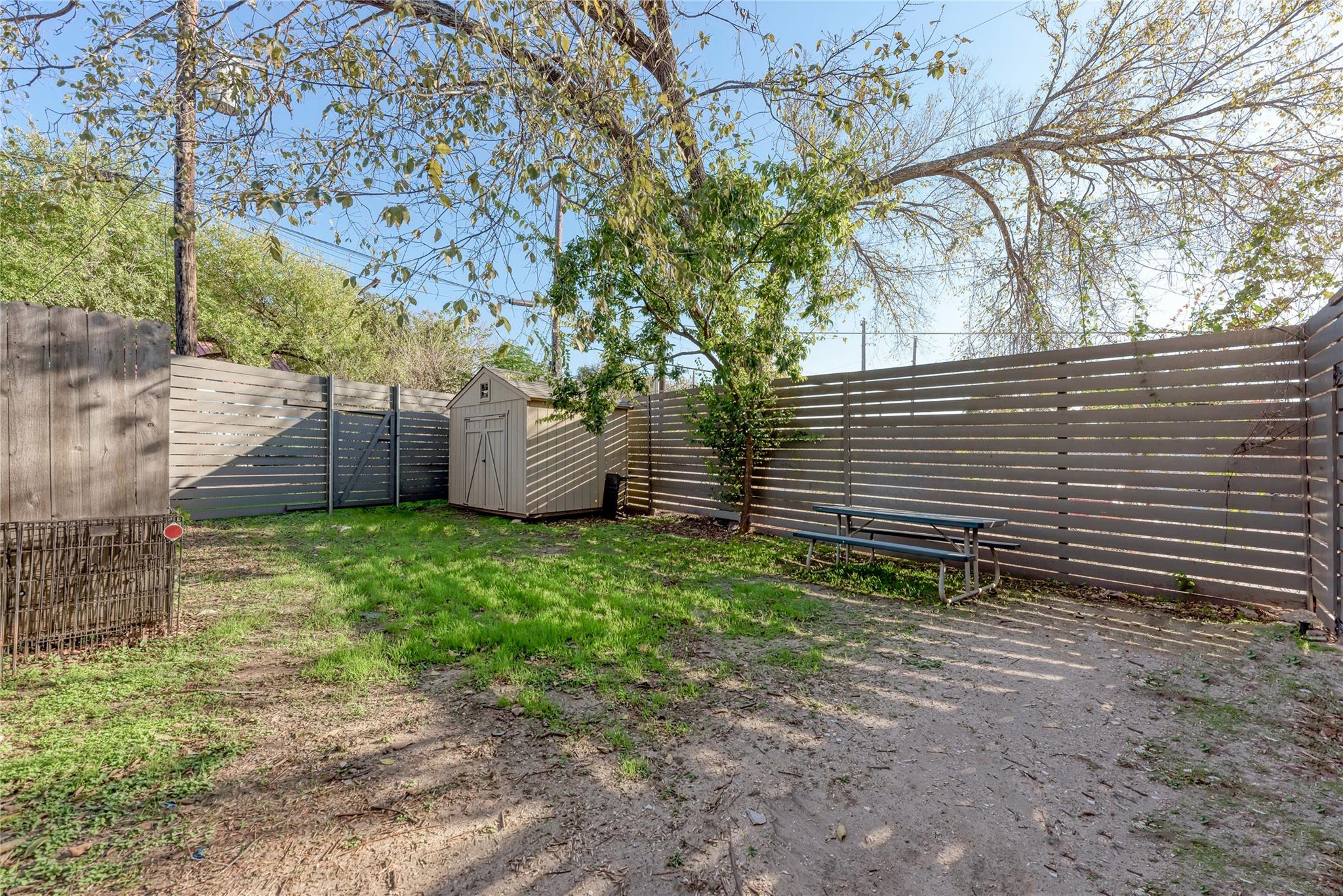 2106 Nickerson St # 203, Austin, TX 78704