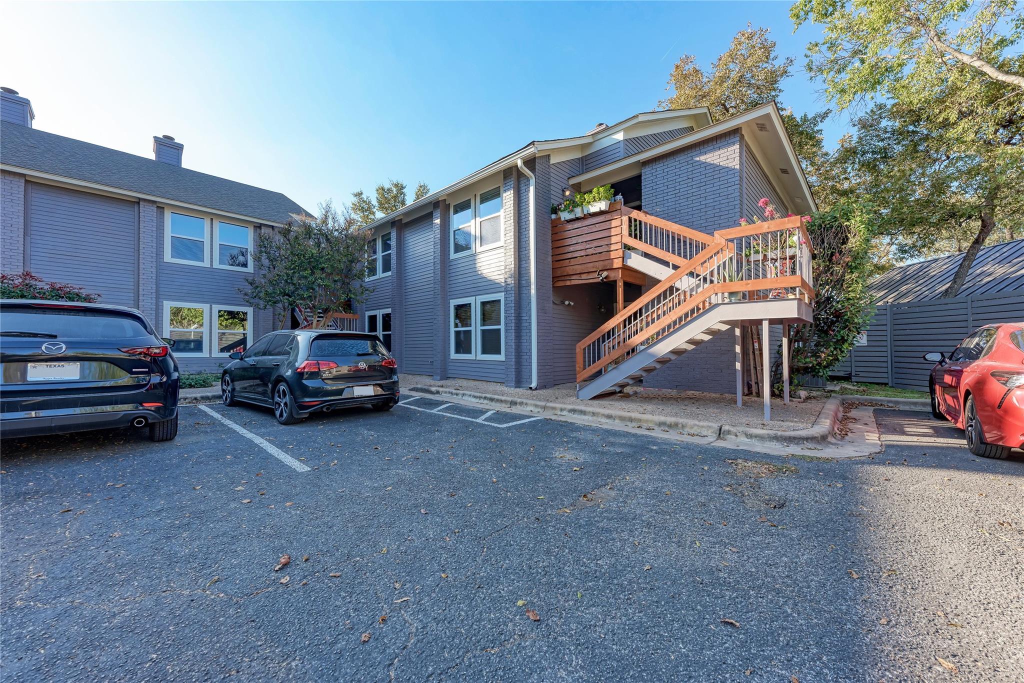 2106 Nickerson St # 203, Austin, TX 78704